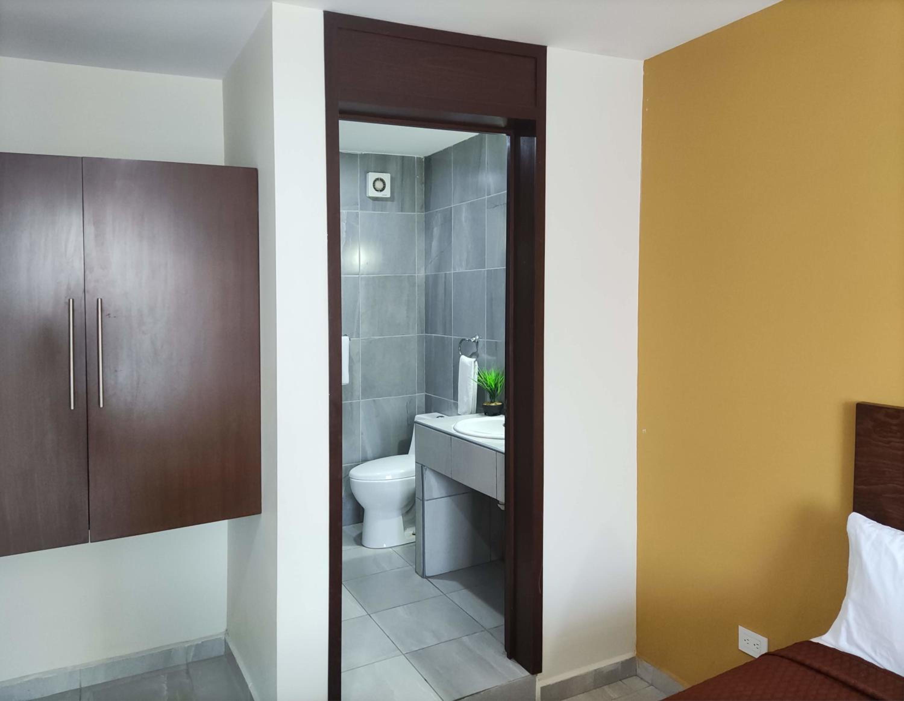 Deluxe Double Room with Two Double Beds - Photo 30