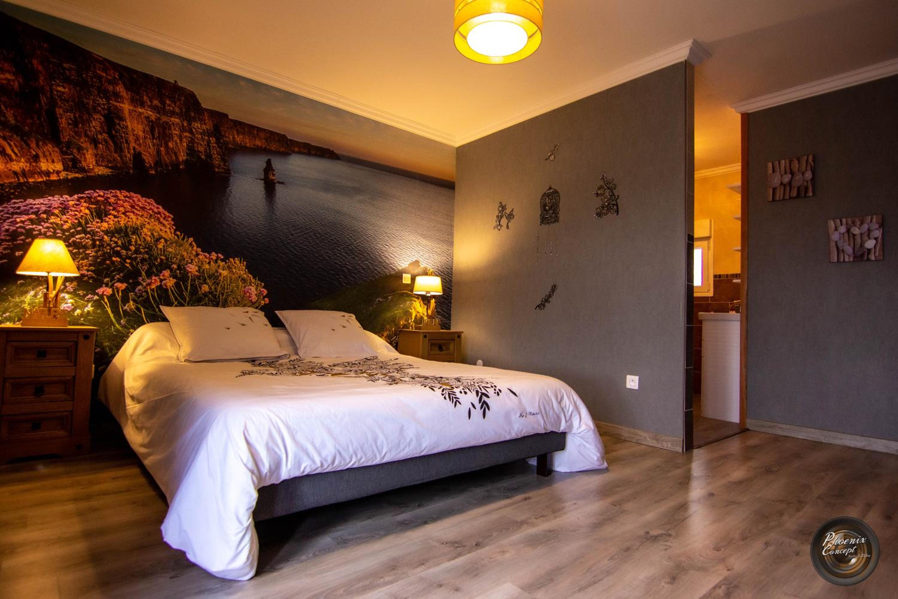 La falaise room