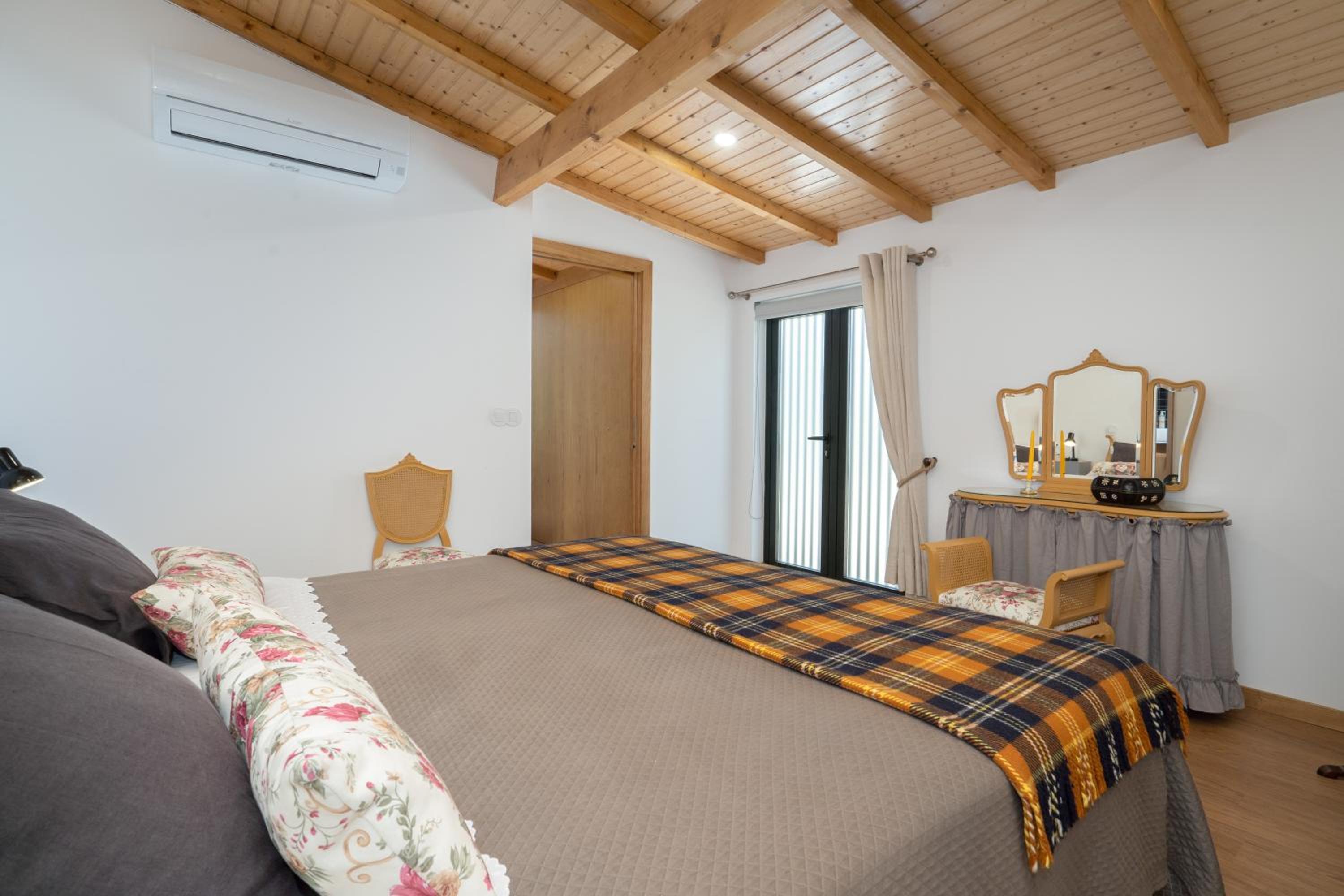 One-Bedroom House photo 3