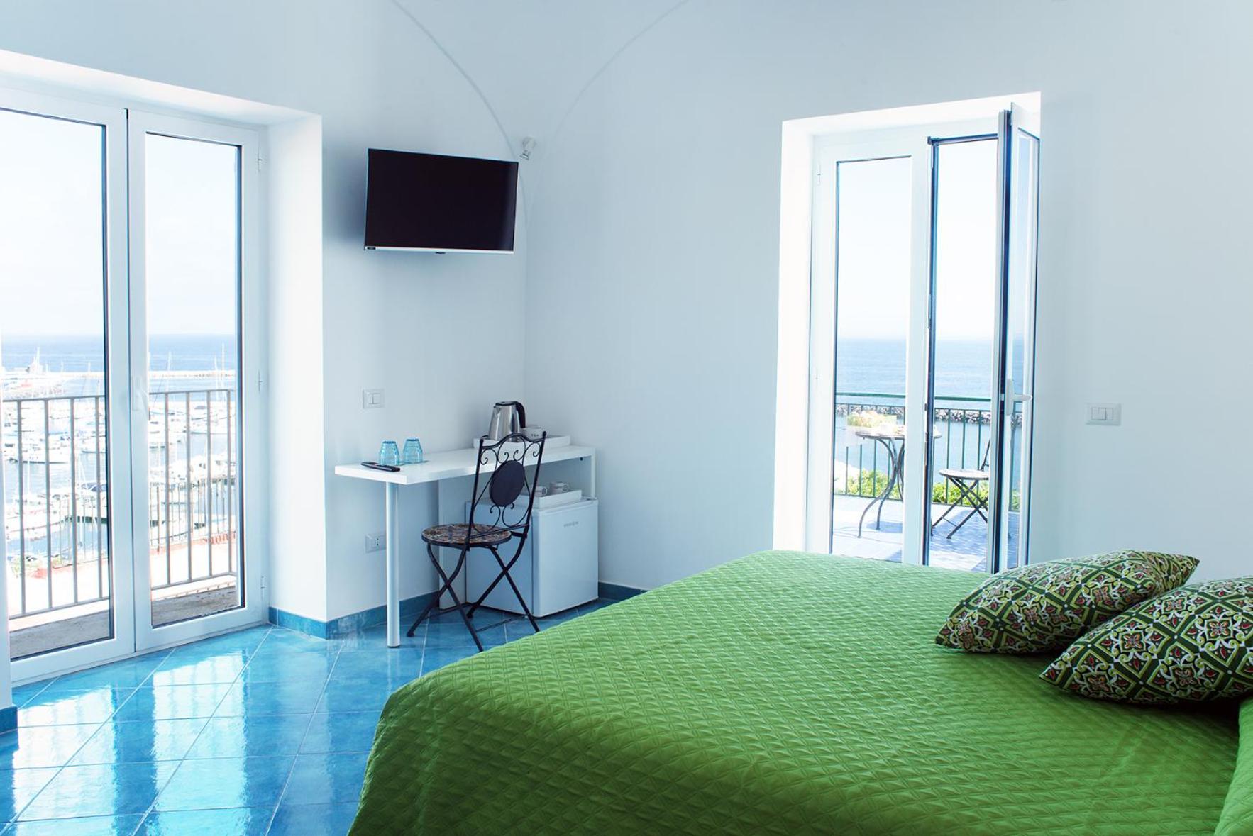 Double Room with Terrace photo 3