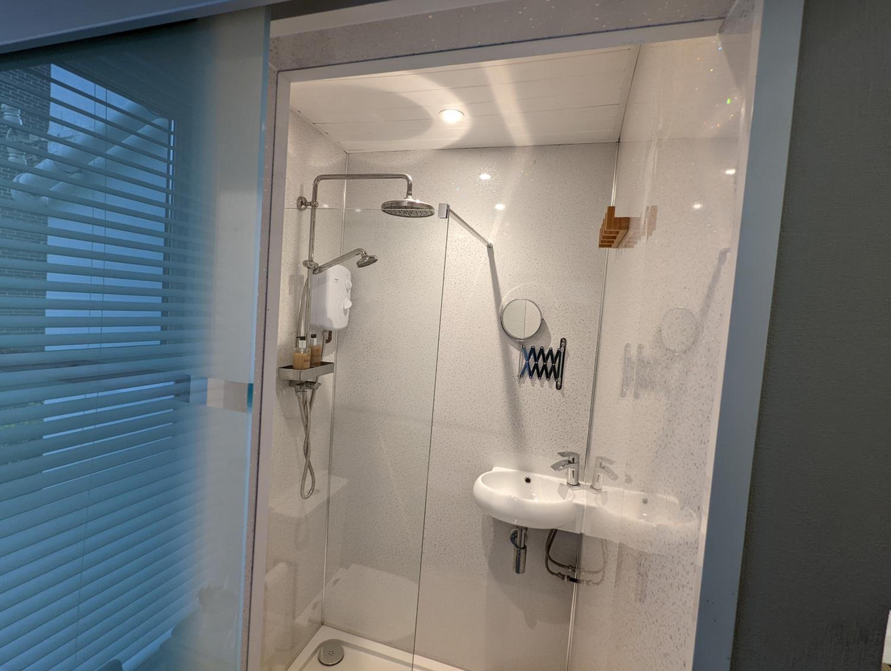 Single Room photo 3