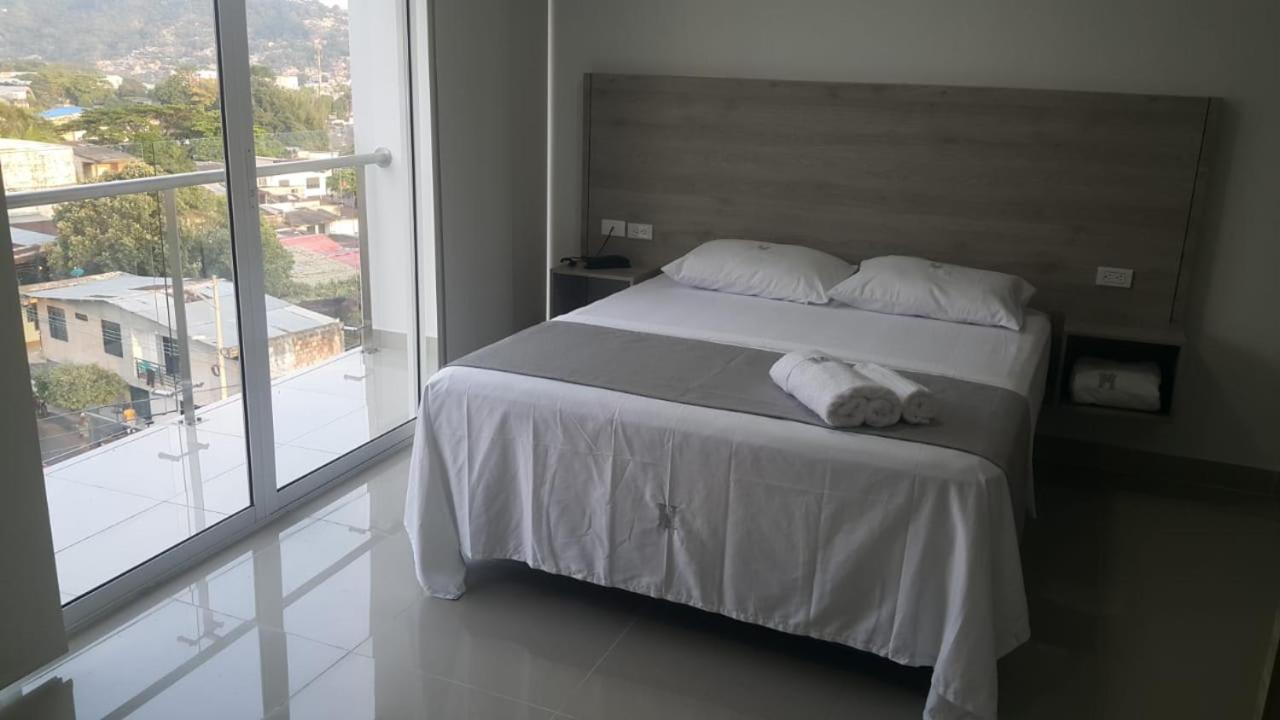 Deluxe Double Room with Balcony photo 1