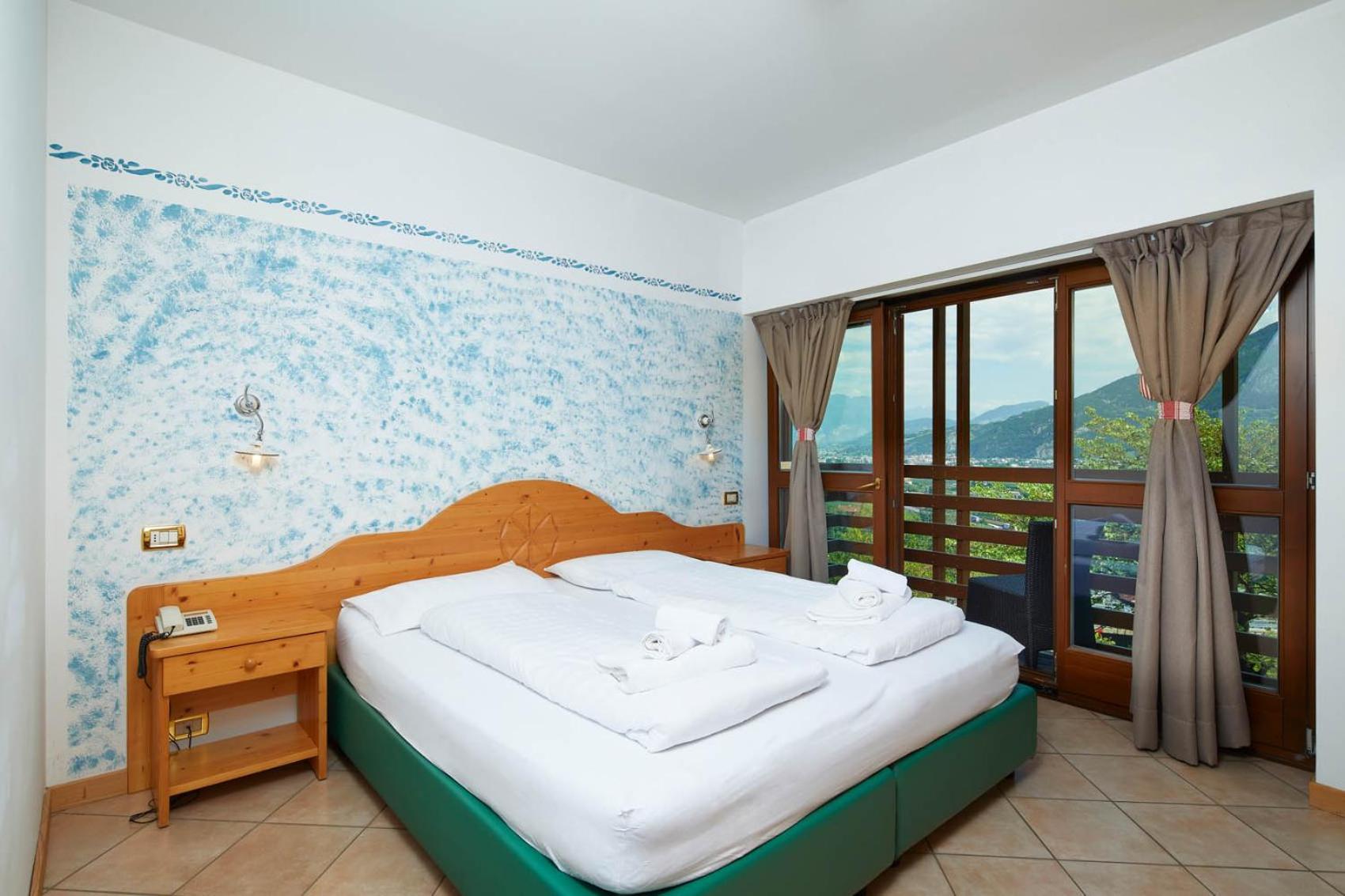 Double or Twin Room with Balcony photo 3