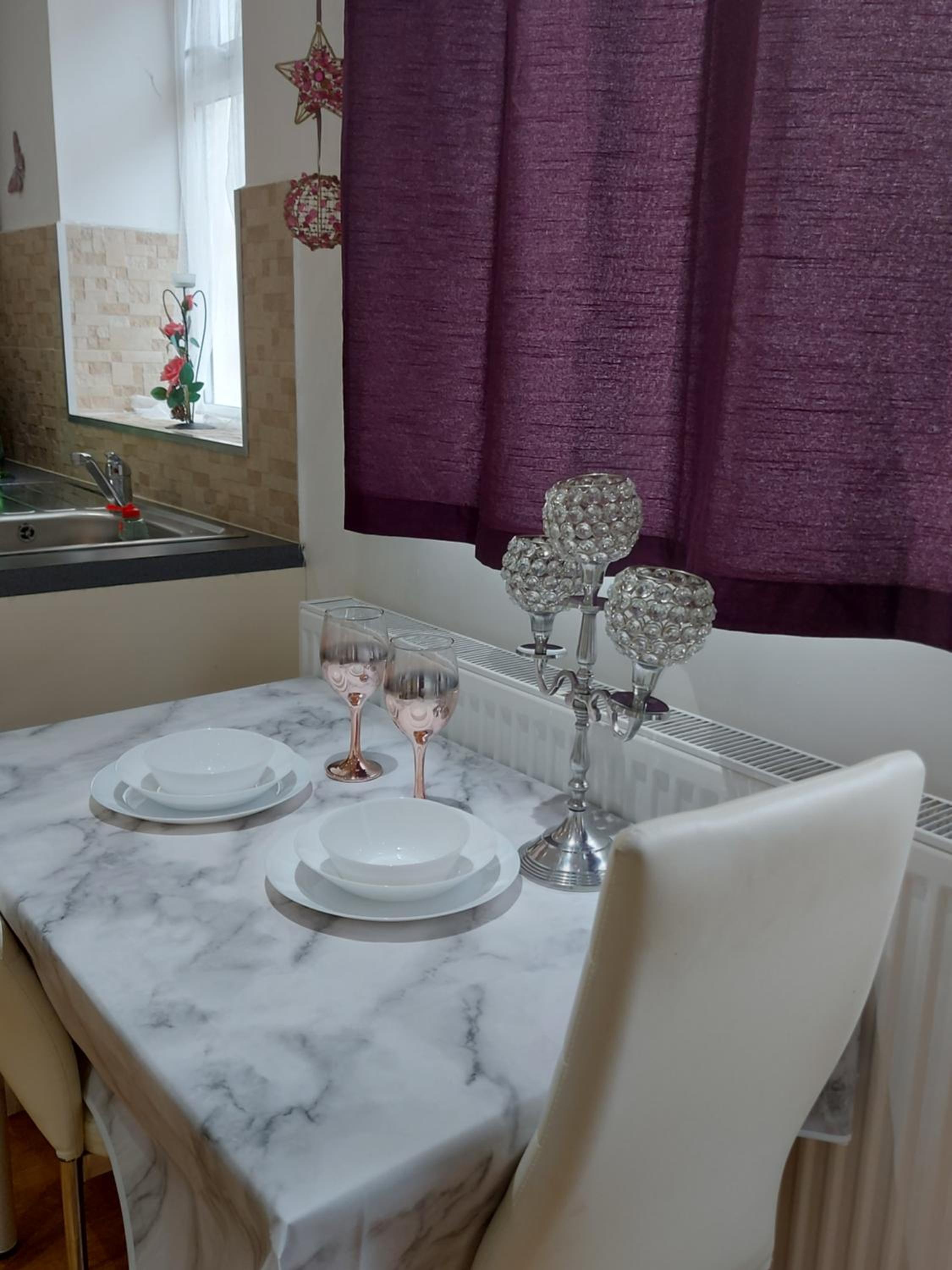 One-Bedroom Apartment - Photo 14