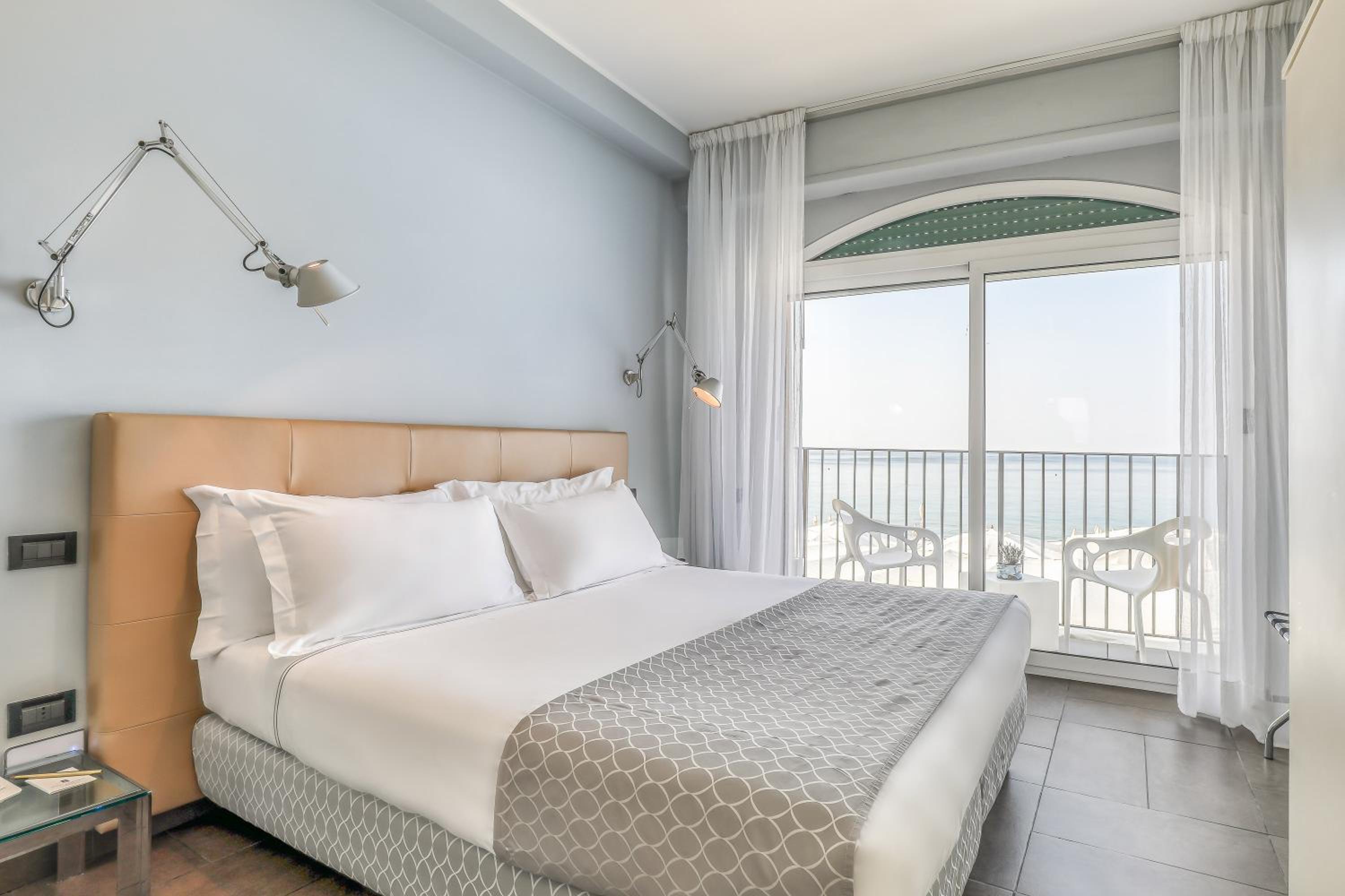 Superior Double Room with Sea View photo 1