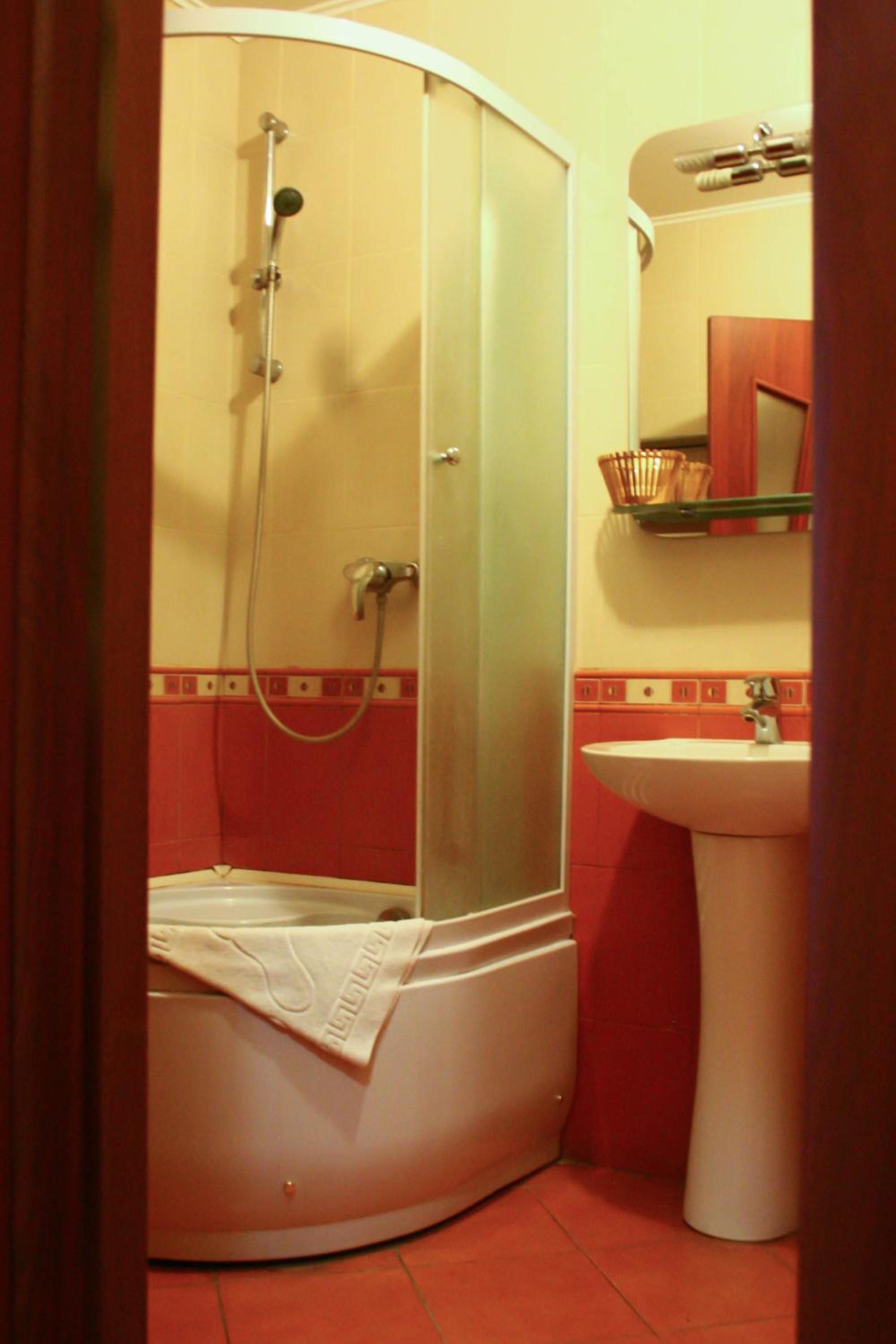 Large Double Room photo 3