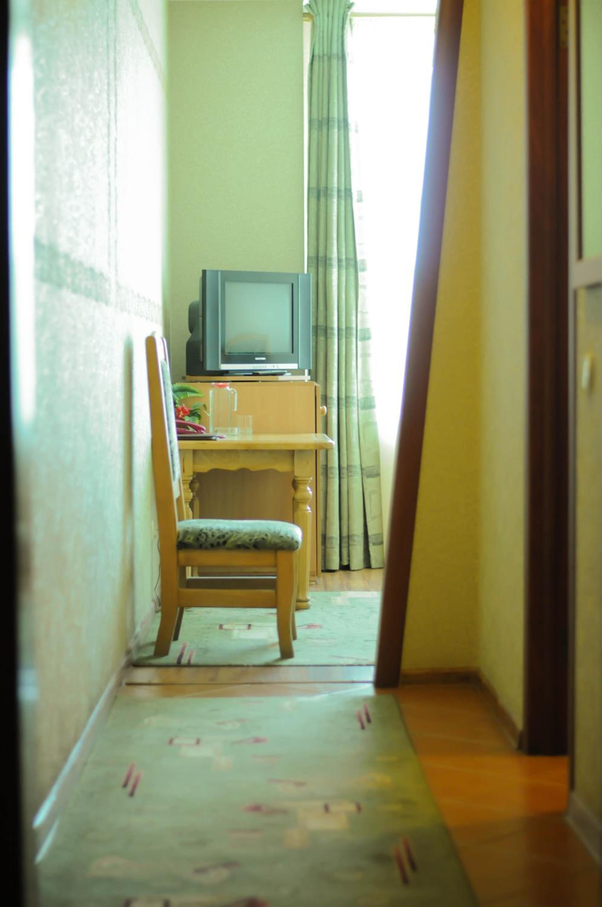 Large Single Room photo 2