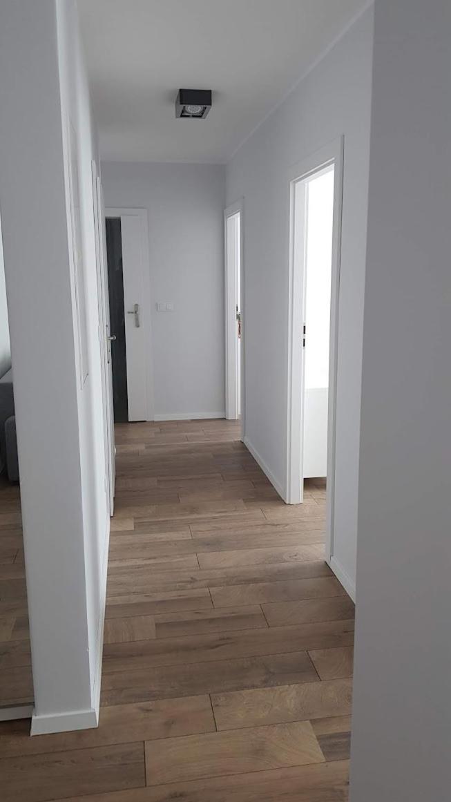 Two-Bedroom Suite - Photo 7