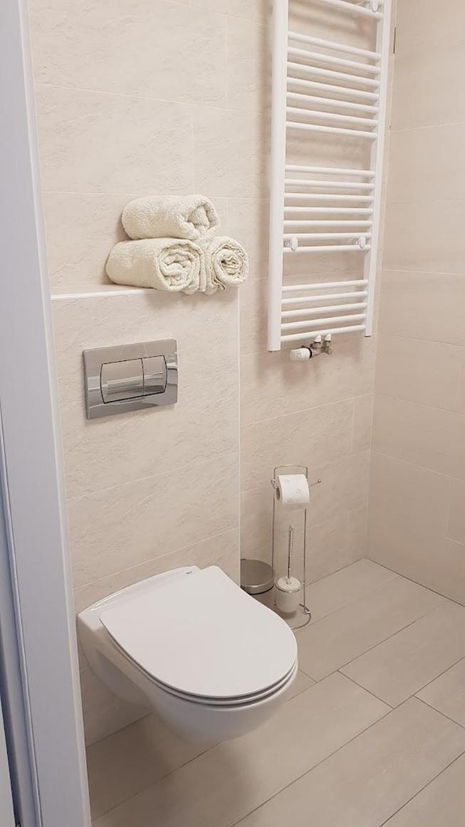 Two-Bedroom Suite - Photo 9