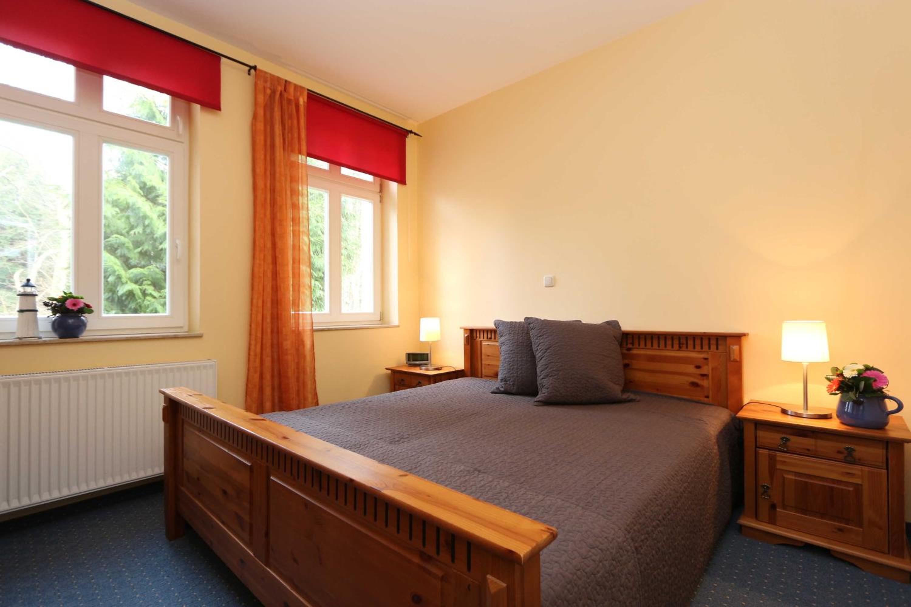 One-Bedroom Apartment with Shower photo 2