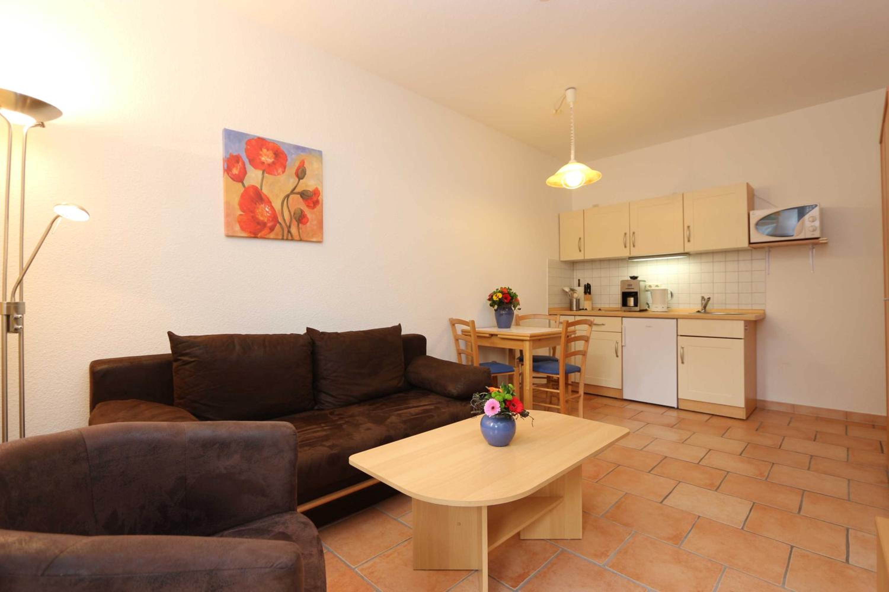 One-Bedroom Apartment with Terrace photo 1