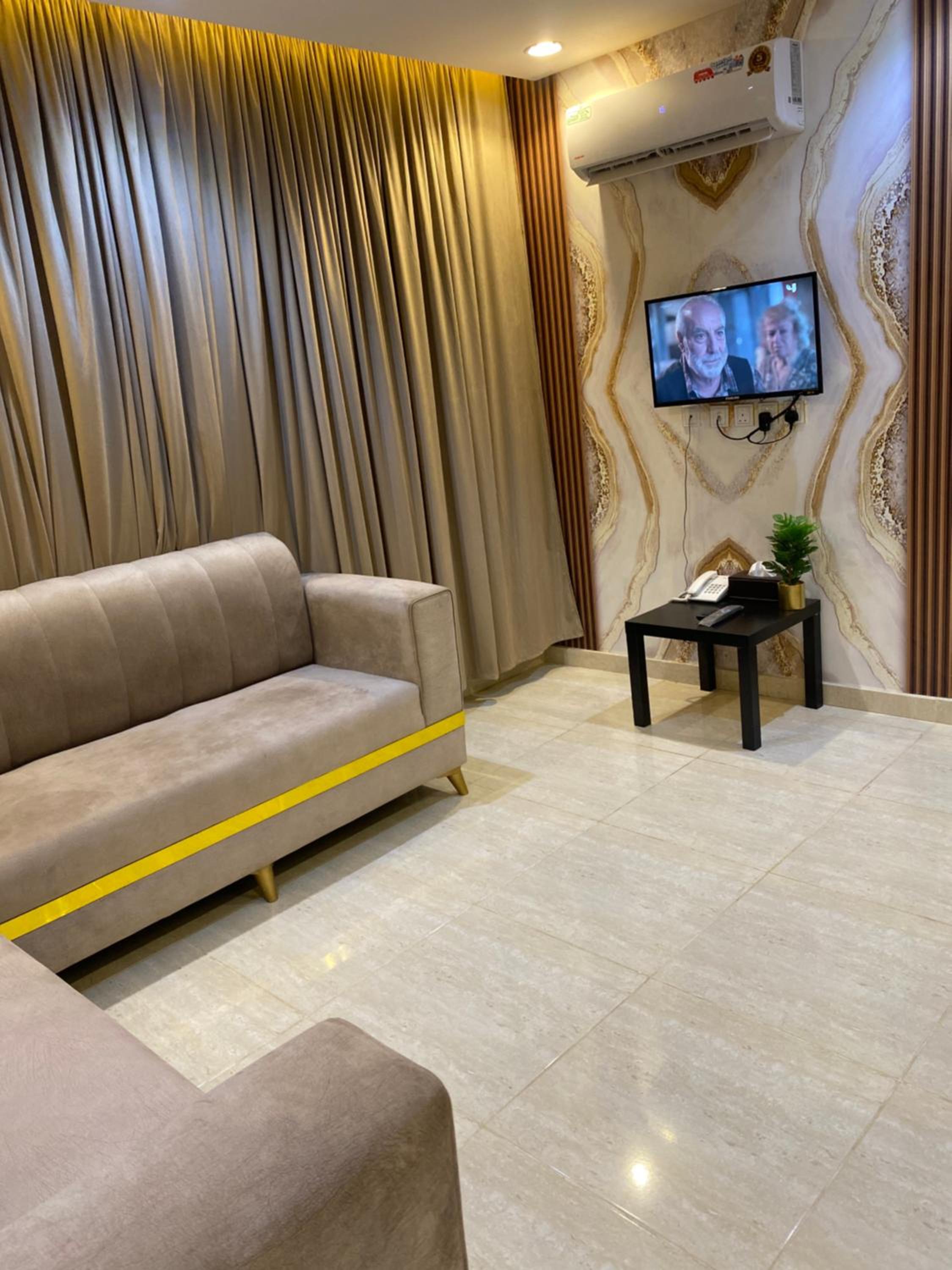 Budget Double Room photo 2