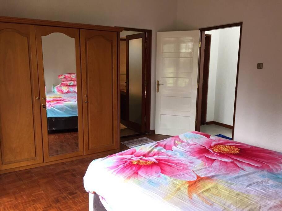 Three-Bedroom Villa - Photo 43