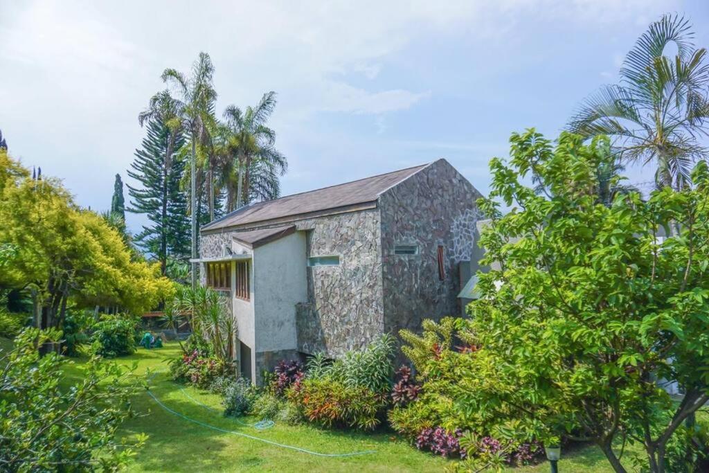 Three-Bedroom Villa - Photo 38