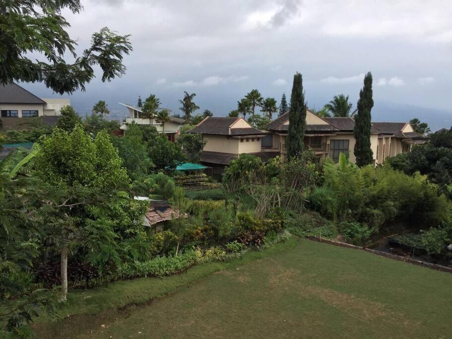 Three-Bedroom Villa - Photo 15