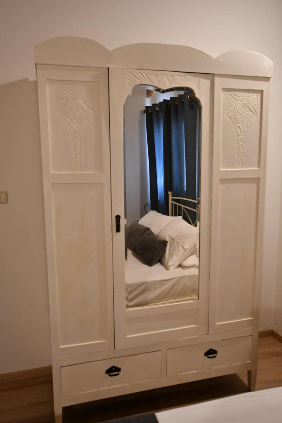 Two-Bedroom Apartment photo 3