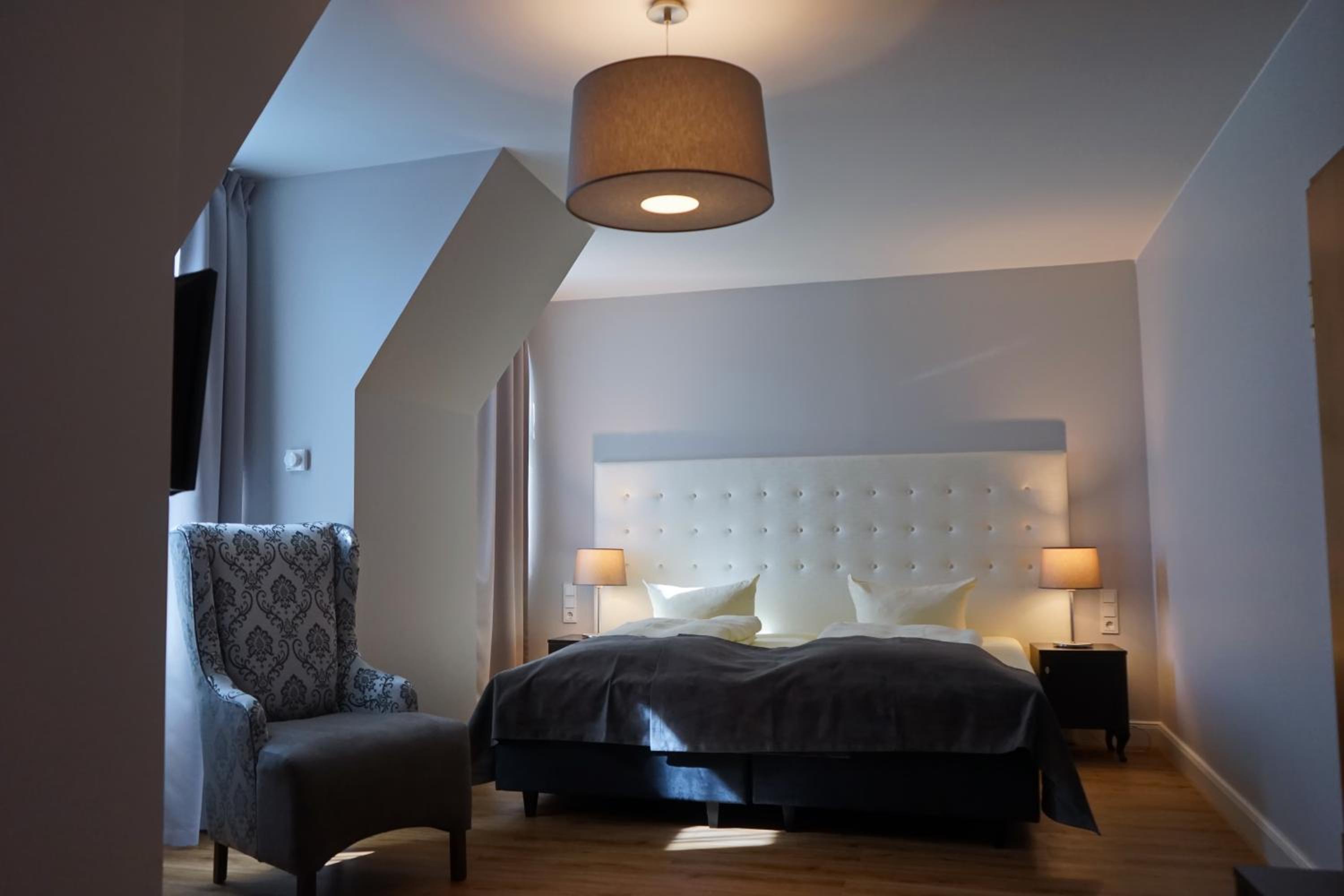 Standard Double Room - Photo 4