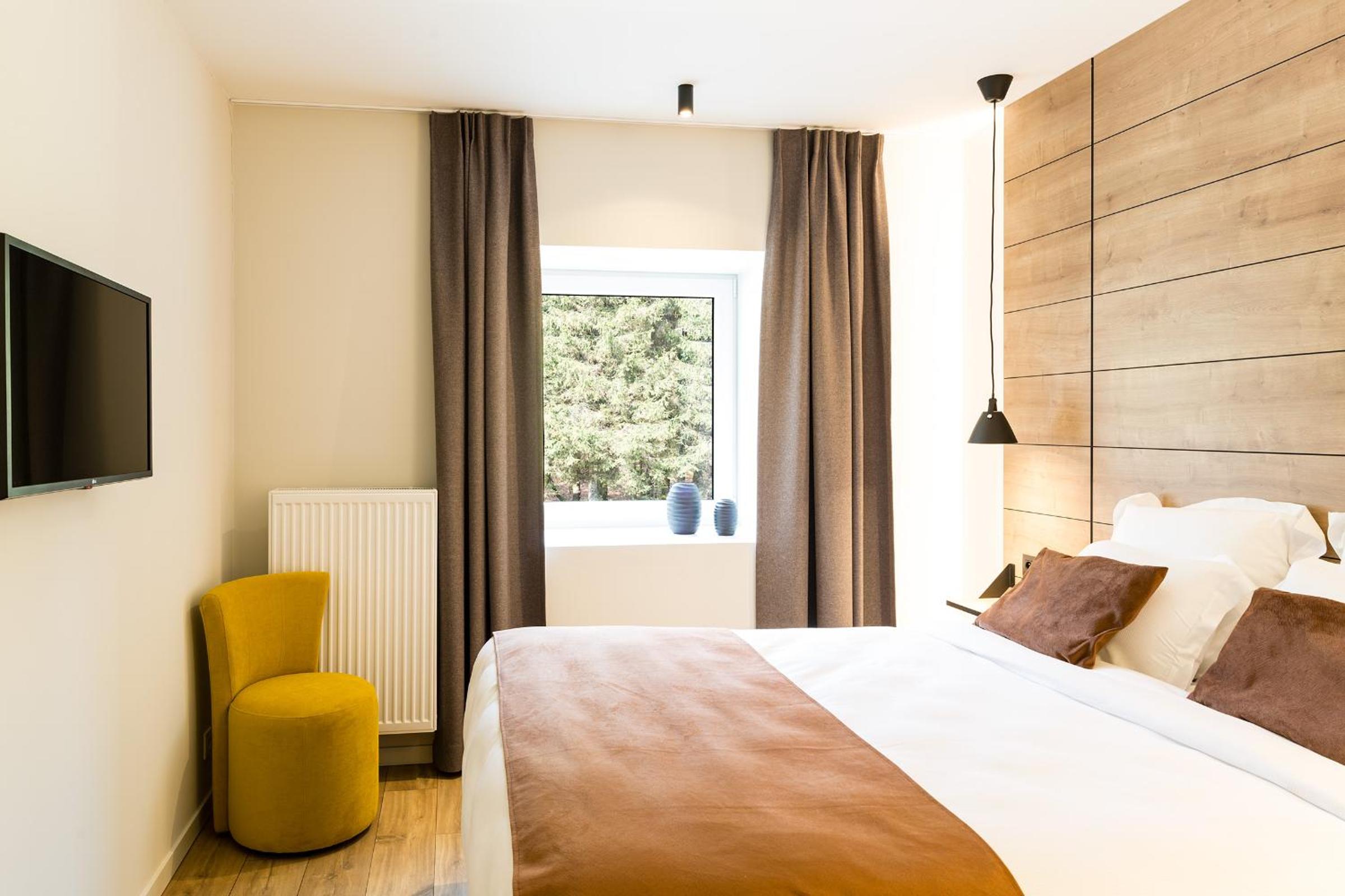 Double Room with Street View - Photo 1