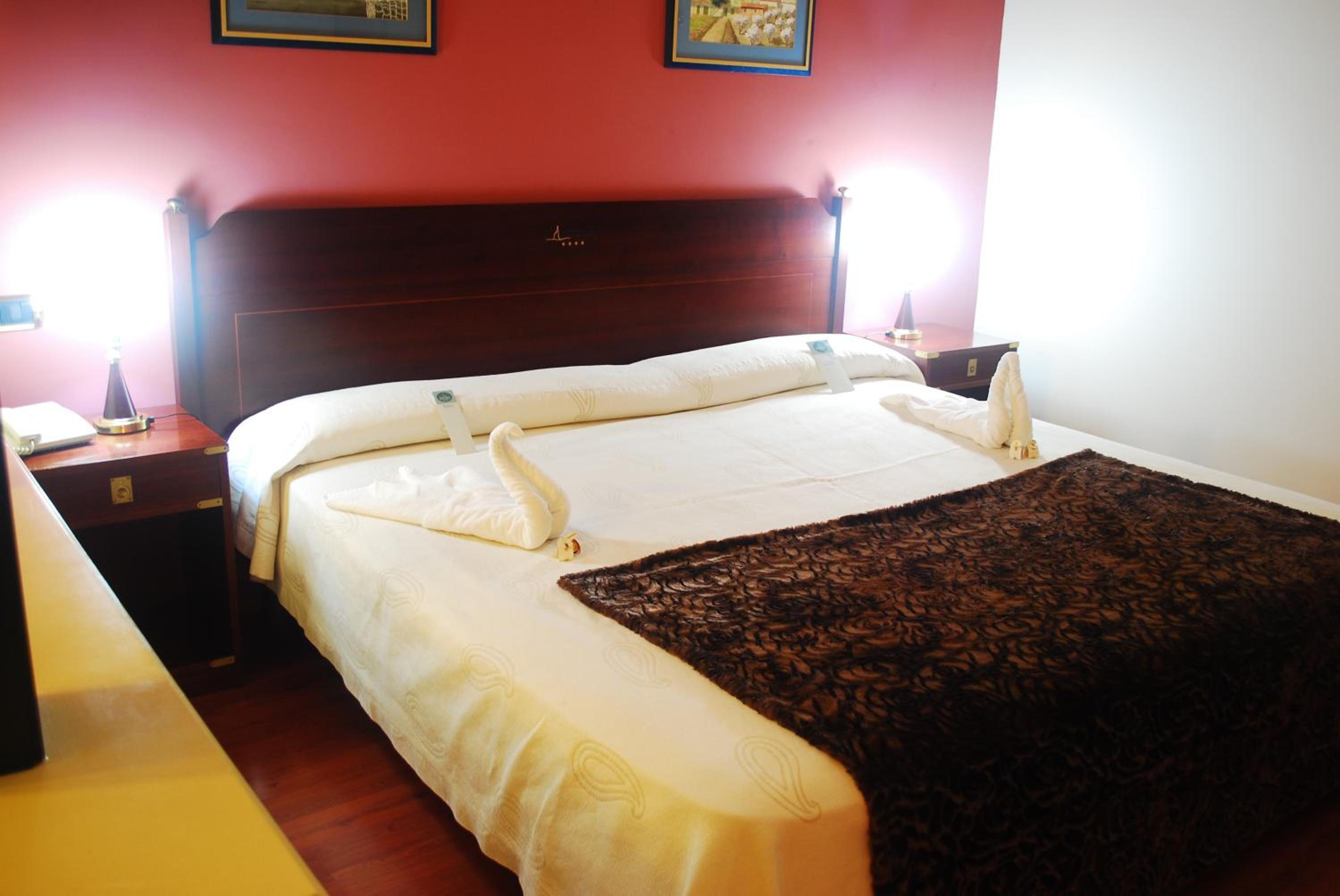 Double or Twin Room photo 2
