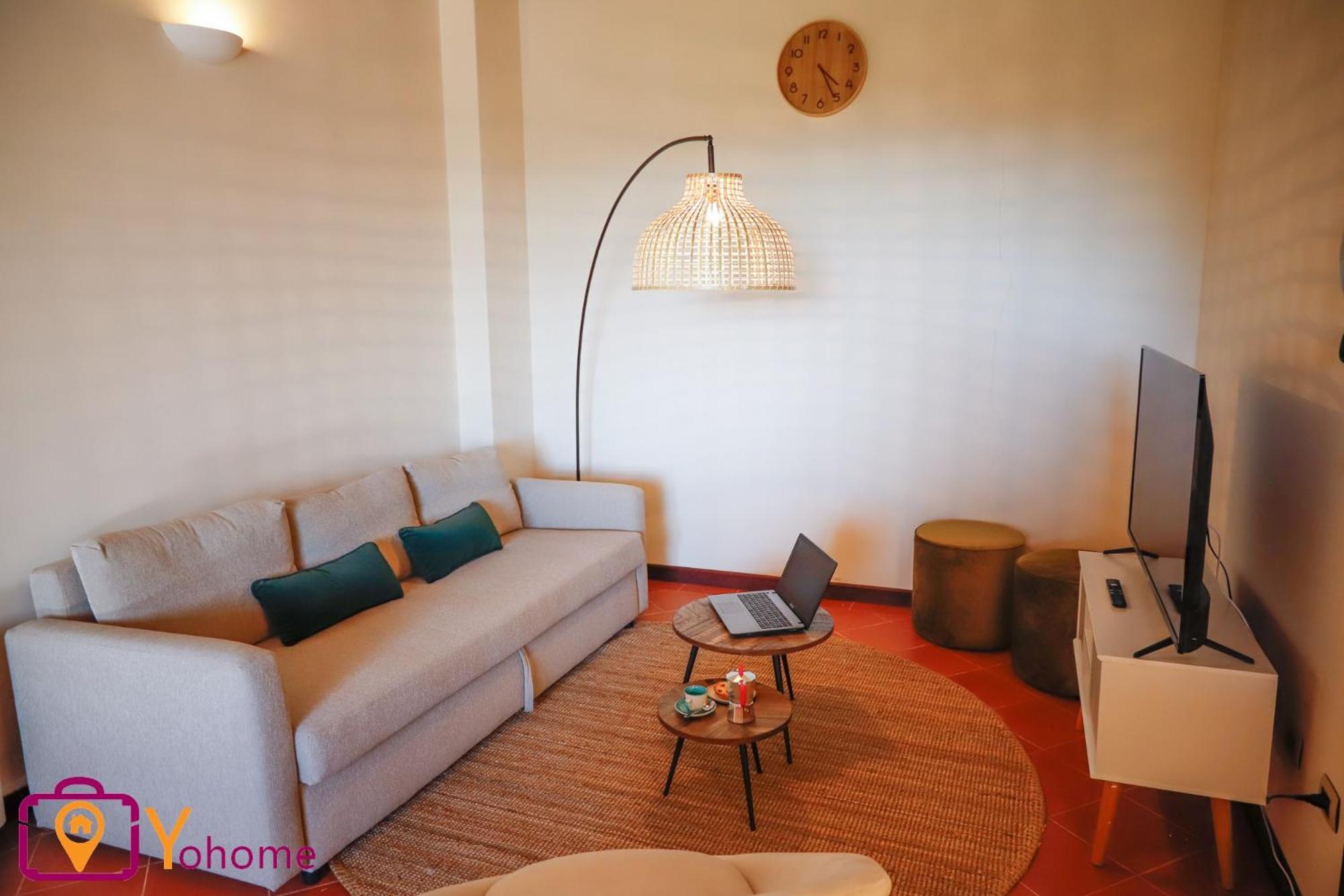 Three-Bedroom Apartment photo 2