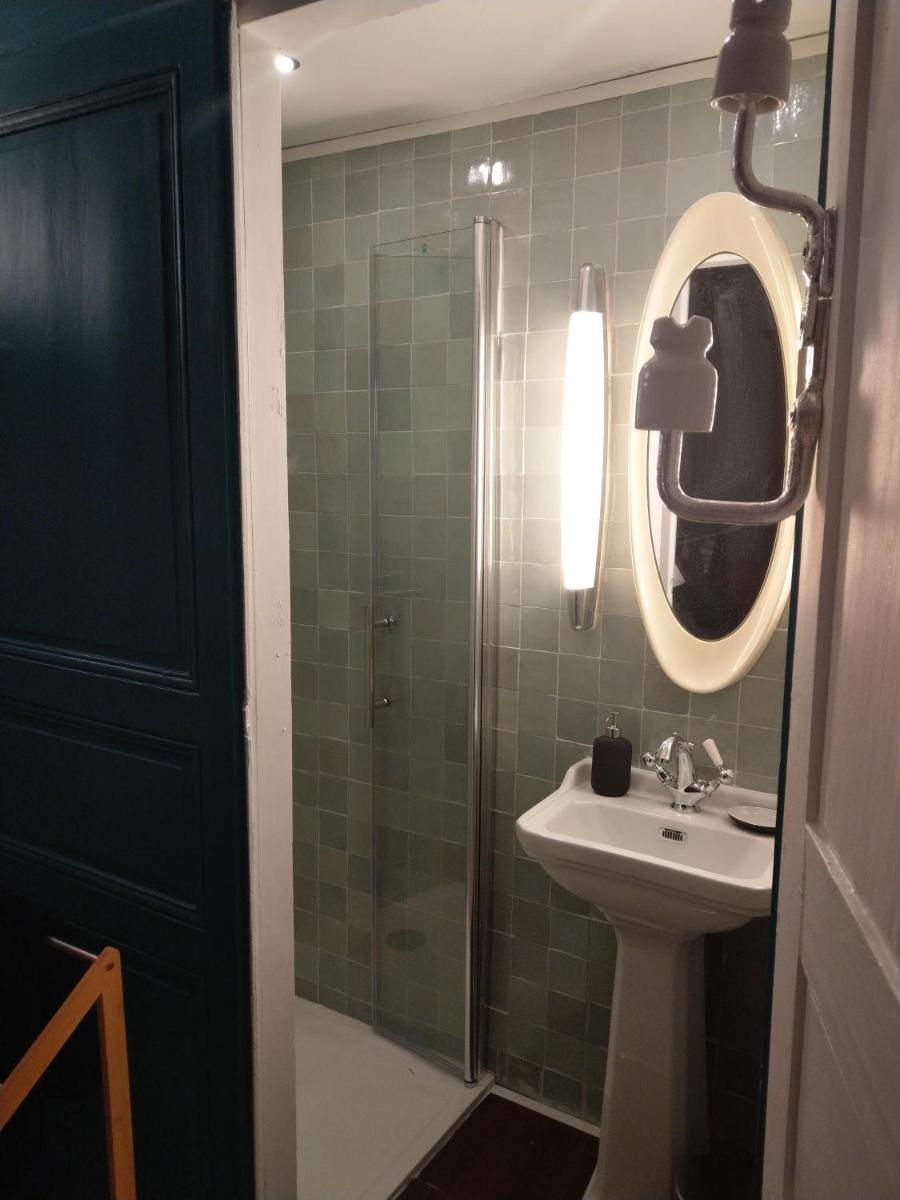 Double Room - Photo 8
