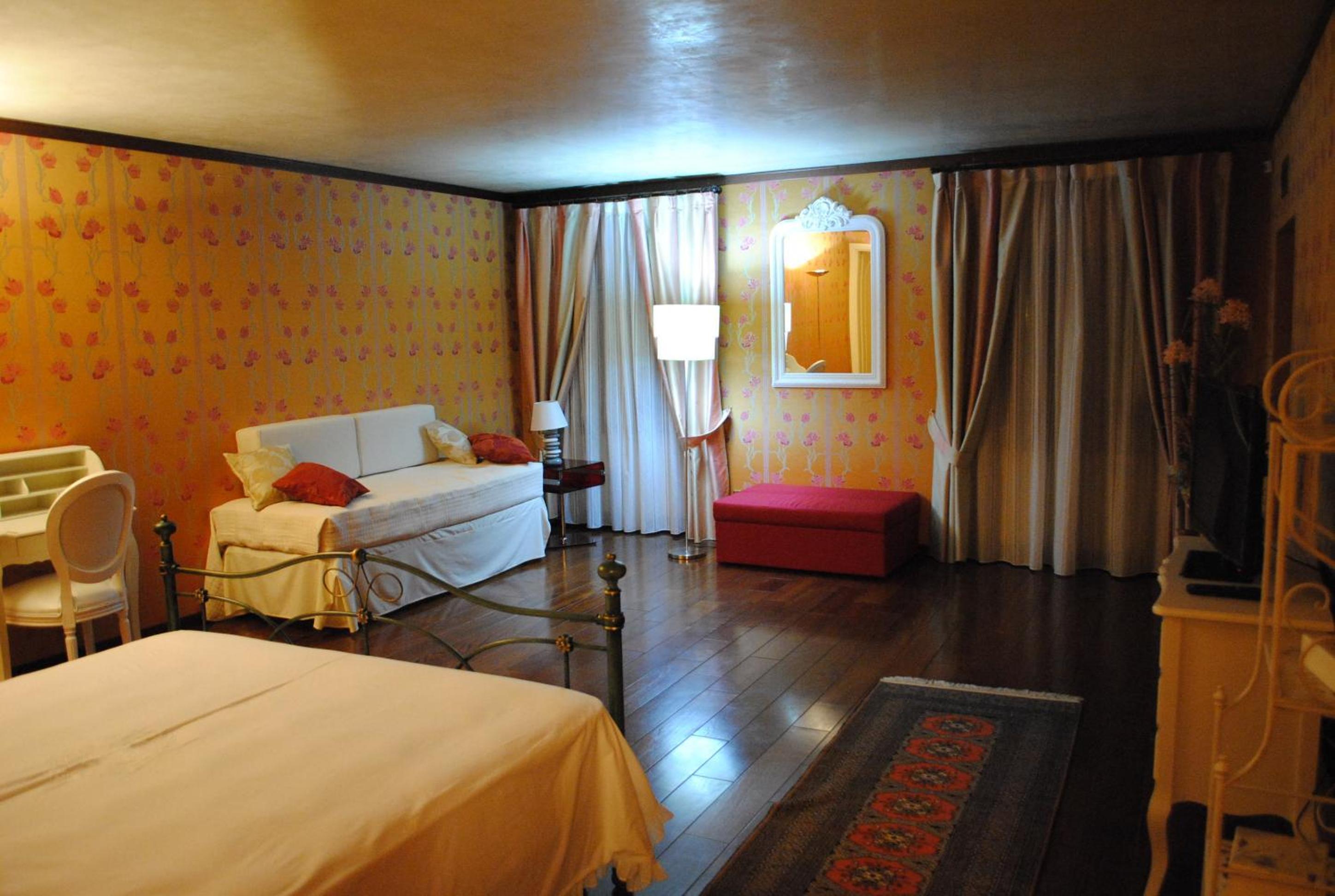 Deluxe Quadruple Room photo 3