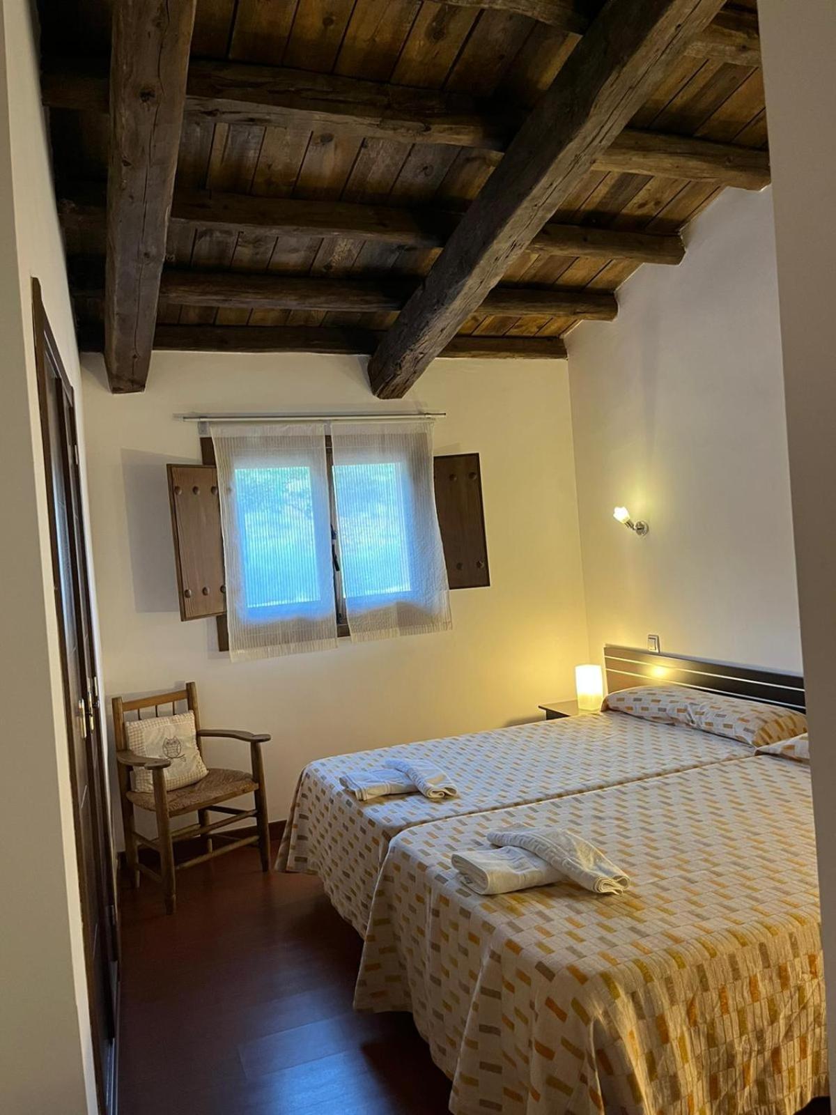 Two-Bedroom Apartment (6 Adults) - Photo 18