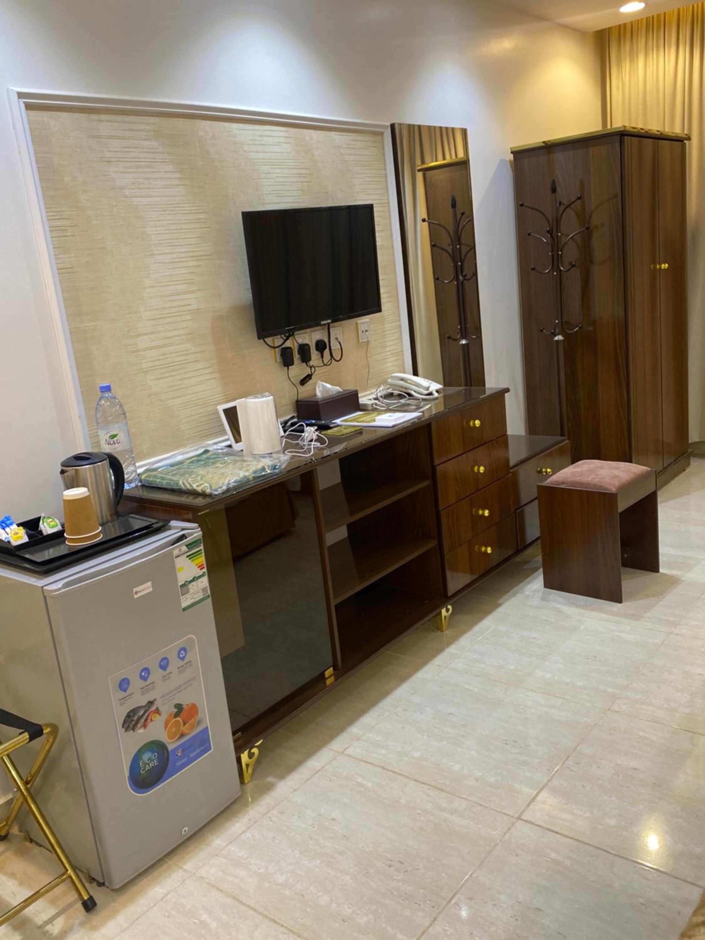Basic Triple Room photo 3