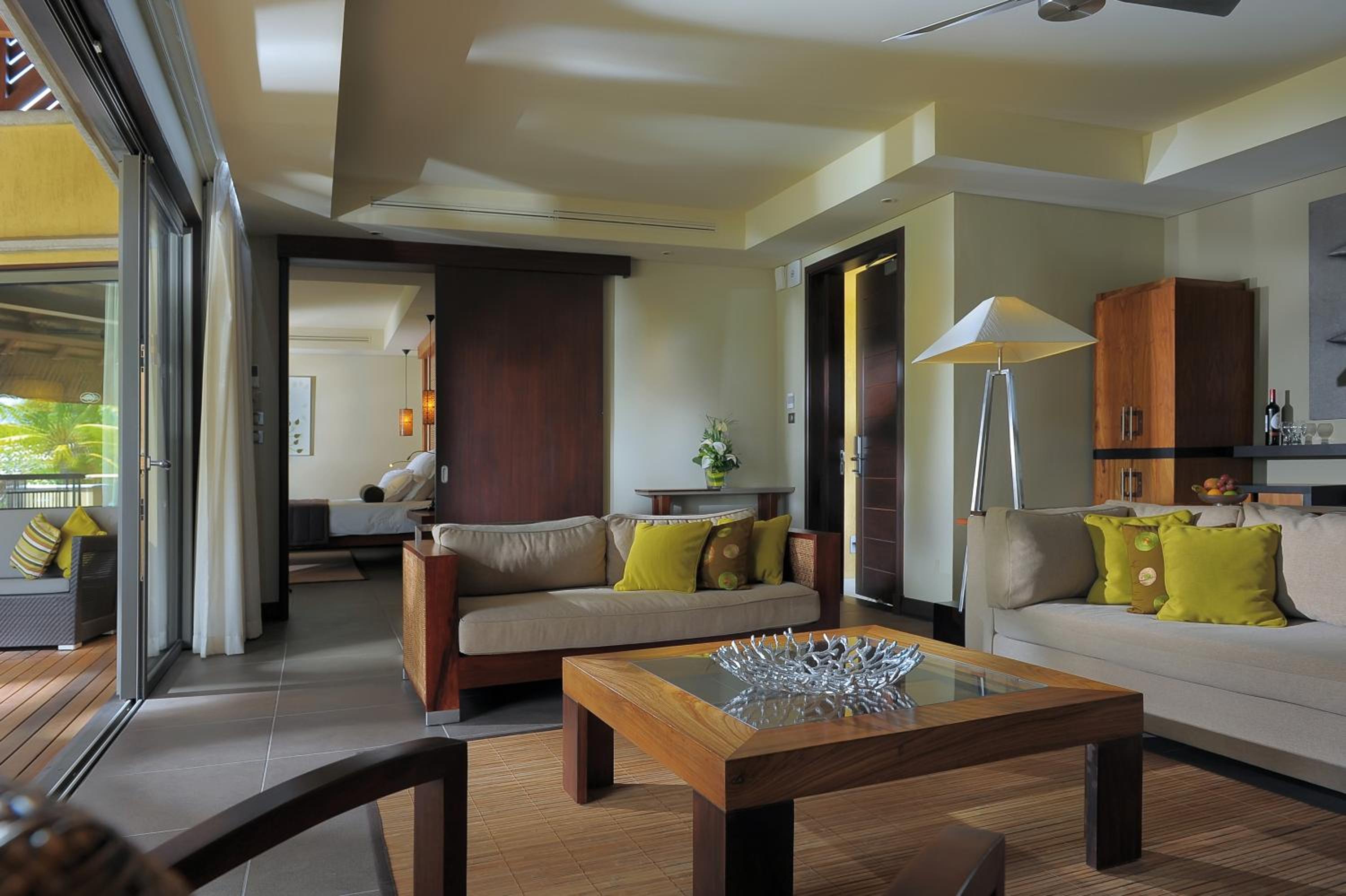 Beachfront Senior Suite with Pool - Honeymooners Only