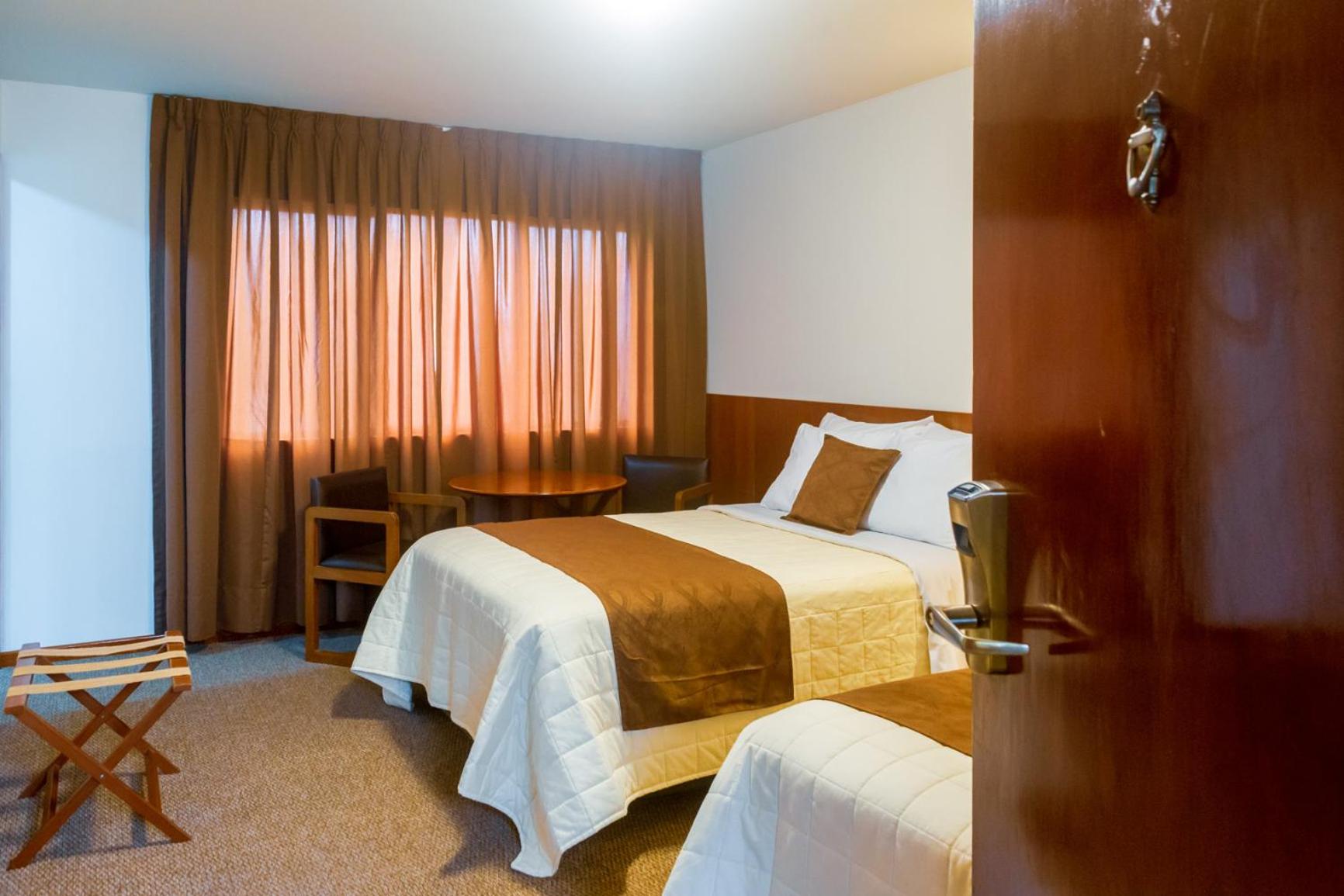 Double Room with Two Double Beds photo 3