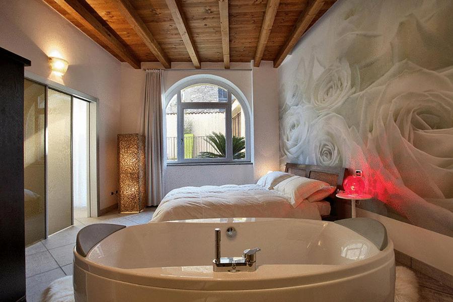 Large Apartment with Private Pool