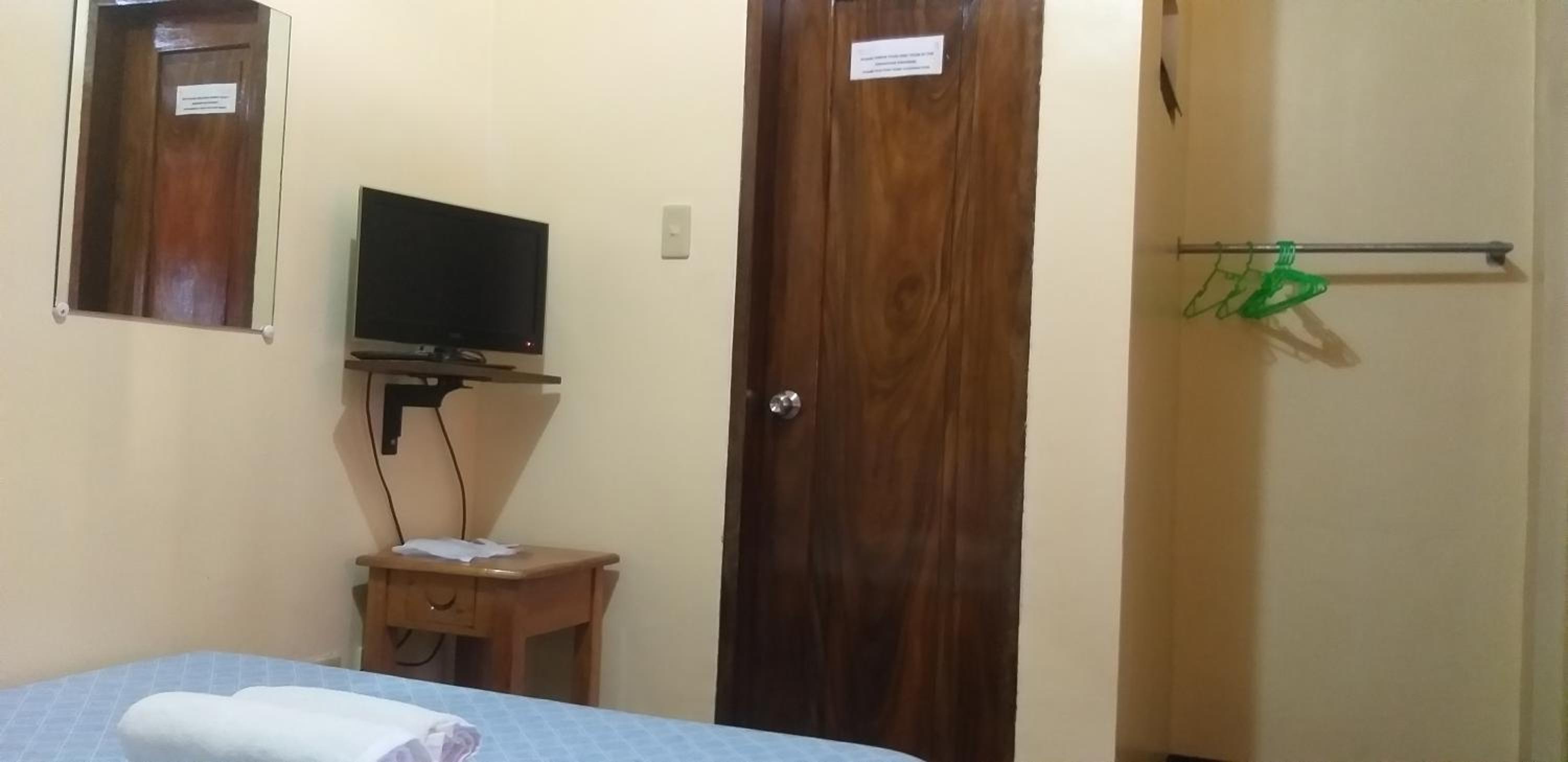 Standard Double Room - Photo 5