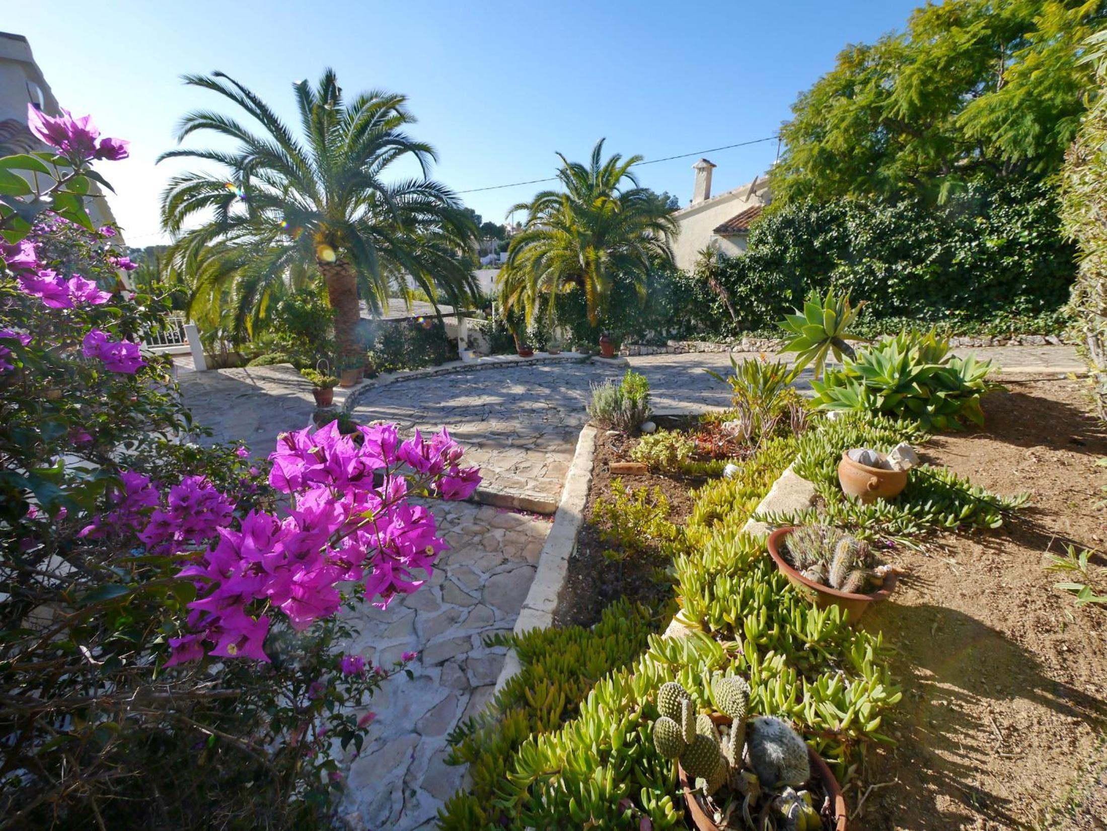 Villa with Private Pool photo 3
