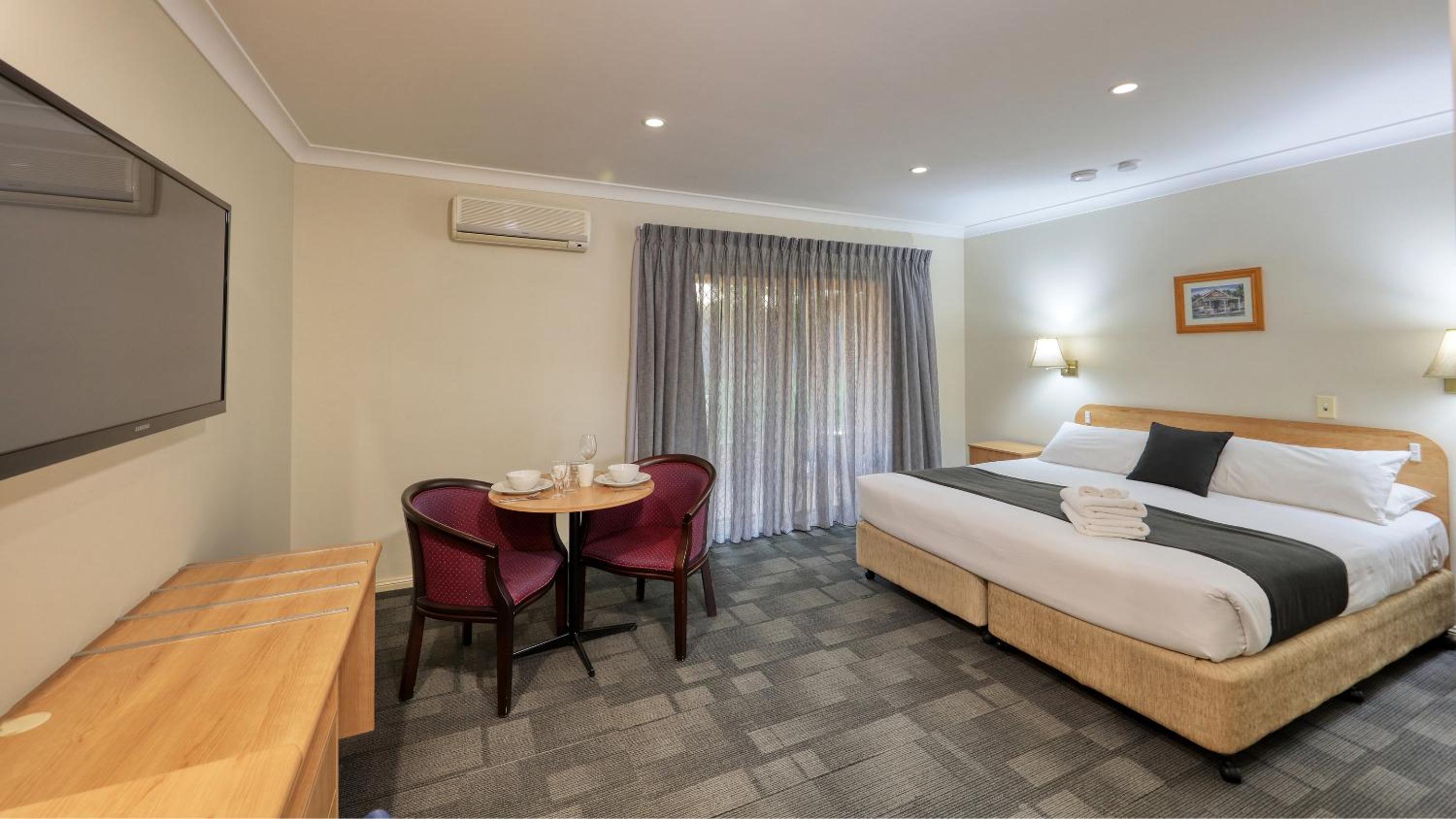 Executive King Room with Spa photo 1