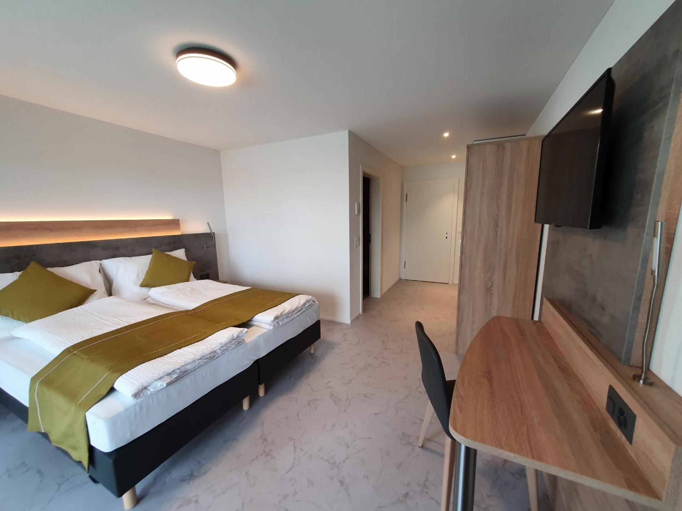 Double Room with Private Bathroom photo 1