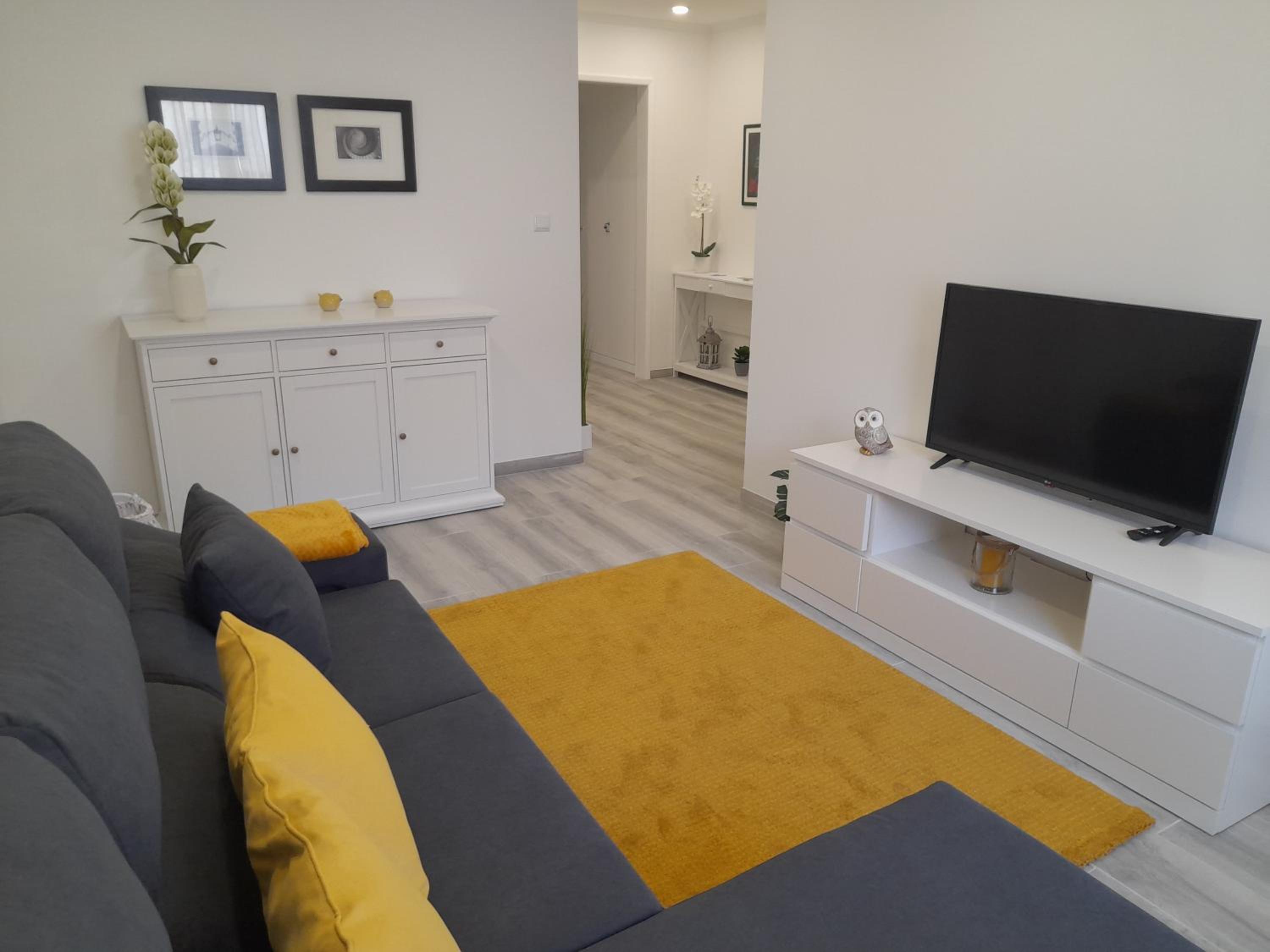 Two-Bedroom Apartment - Photo 16