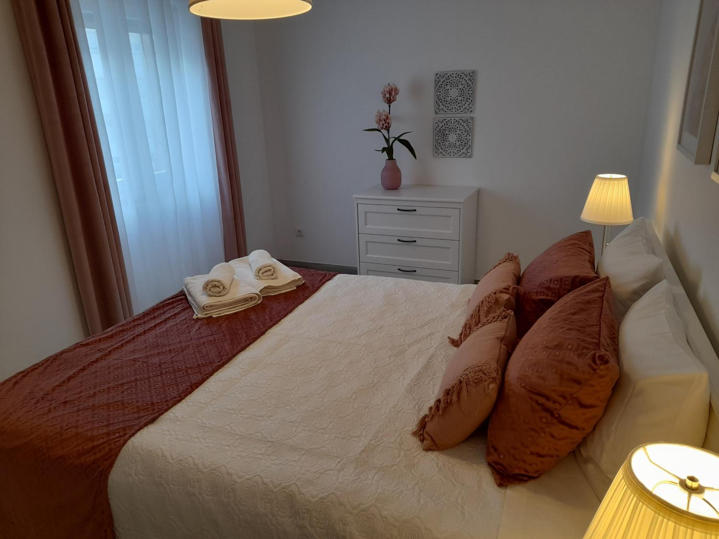 Two-Bedroom Apartment - Photo 21