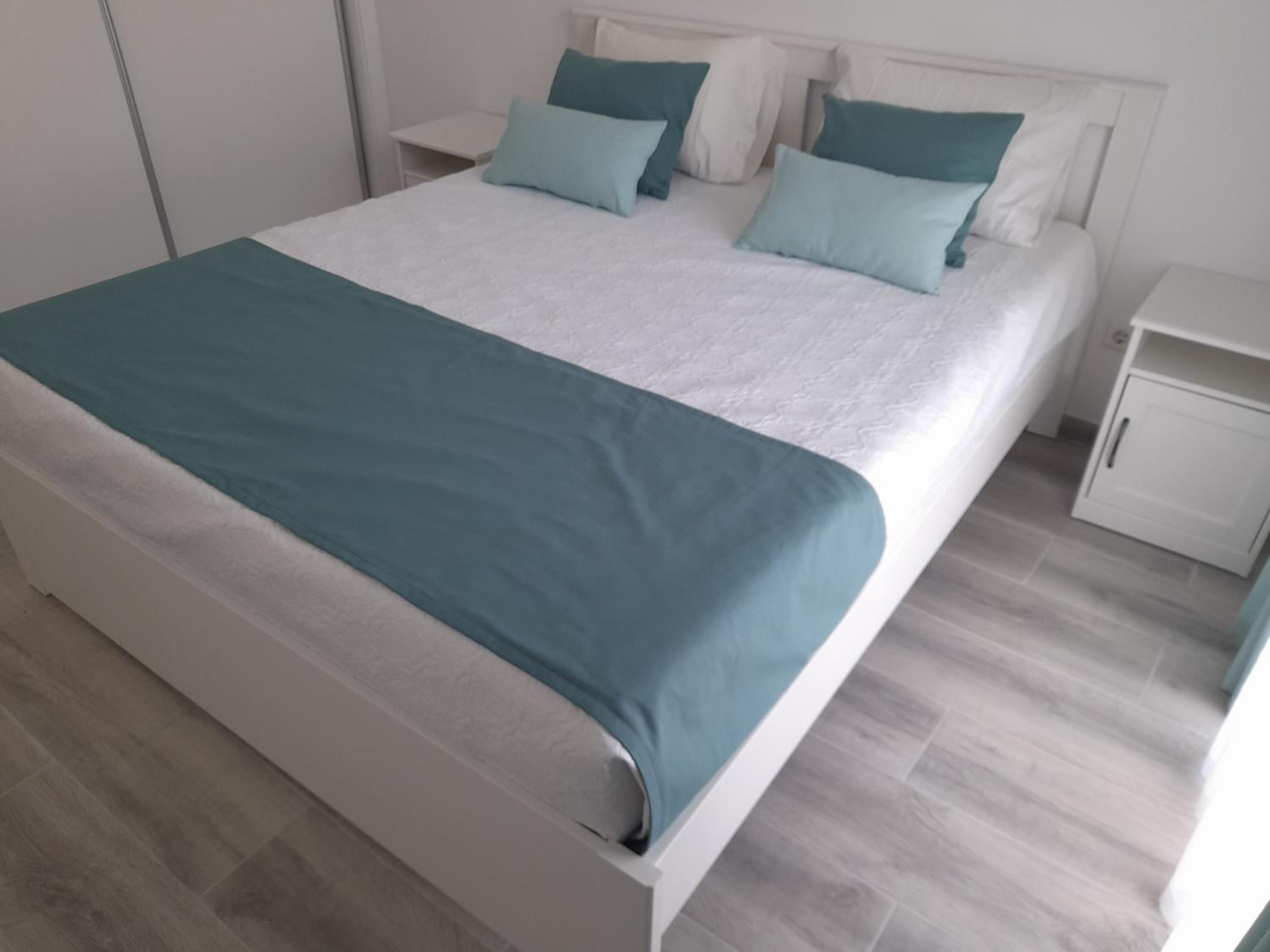 Two-Bedroom Apartment - Photo 4