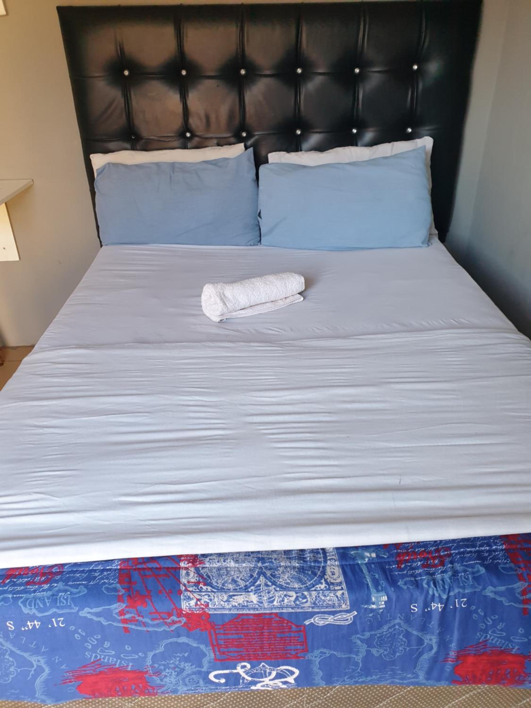 Double Room - Photo 10