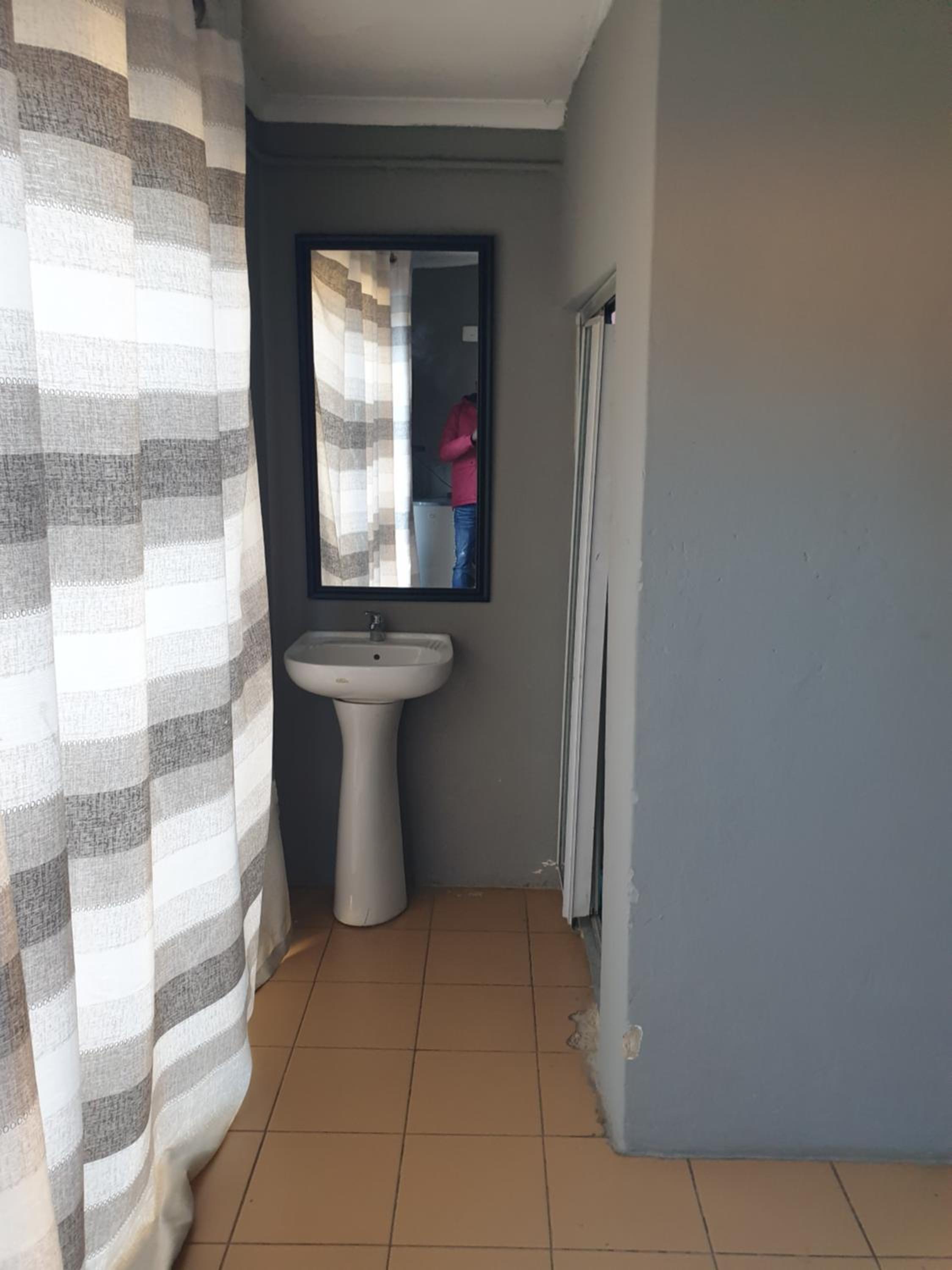 Double Room - Photo 9