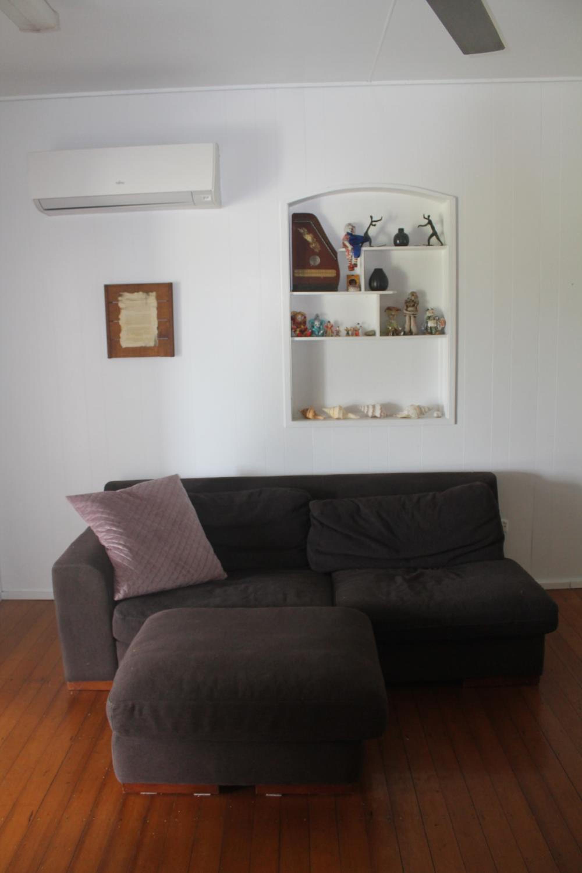 Four-Bedroom House photo 3