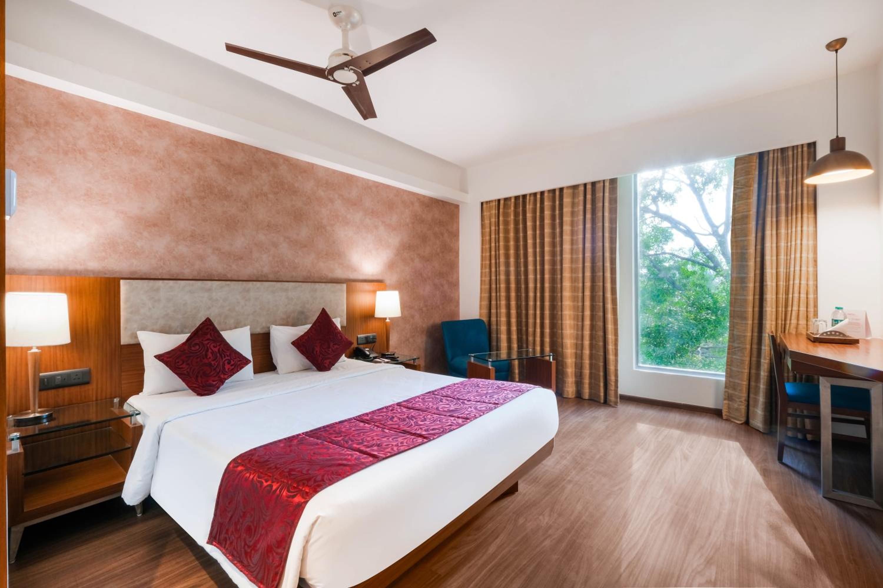 Deluxe Double or Twin Room