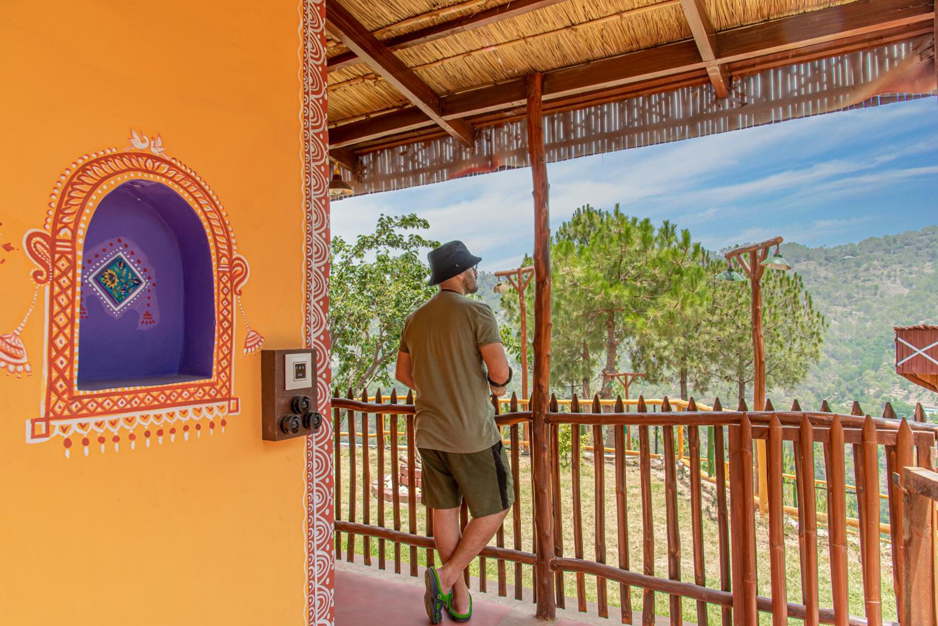 Double Room with Mountain View - Photo 9