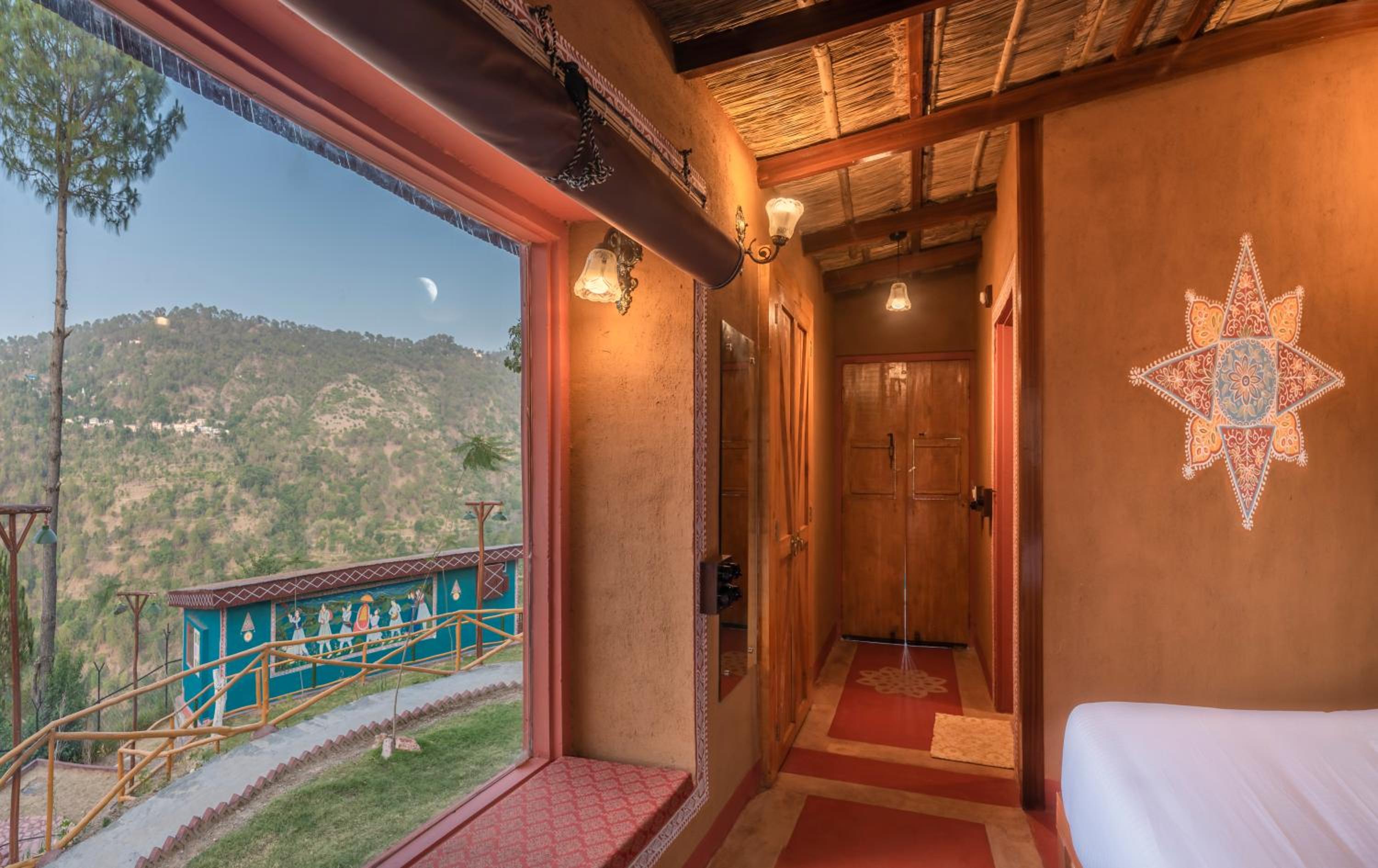 Double Room with Mountain View - Photo 1