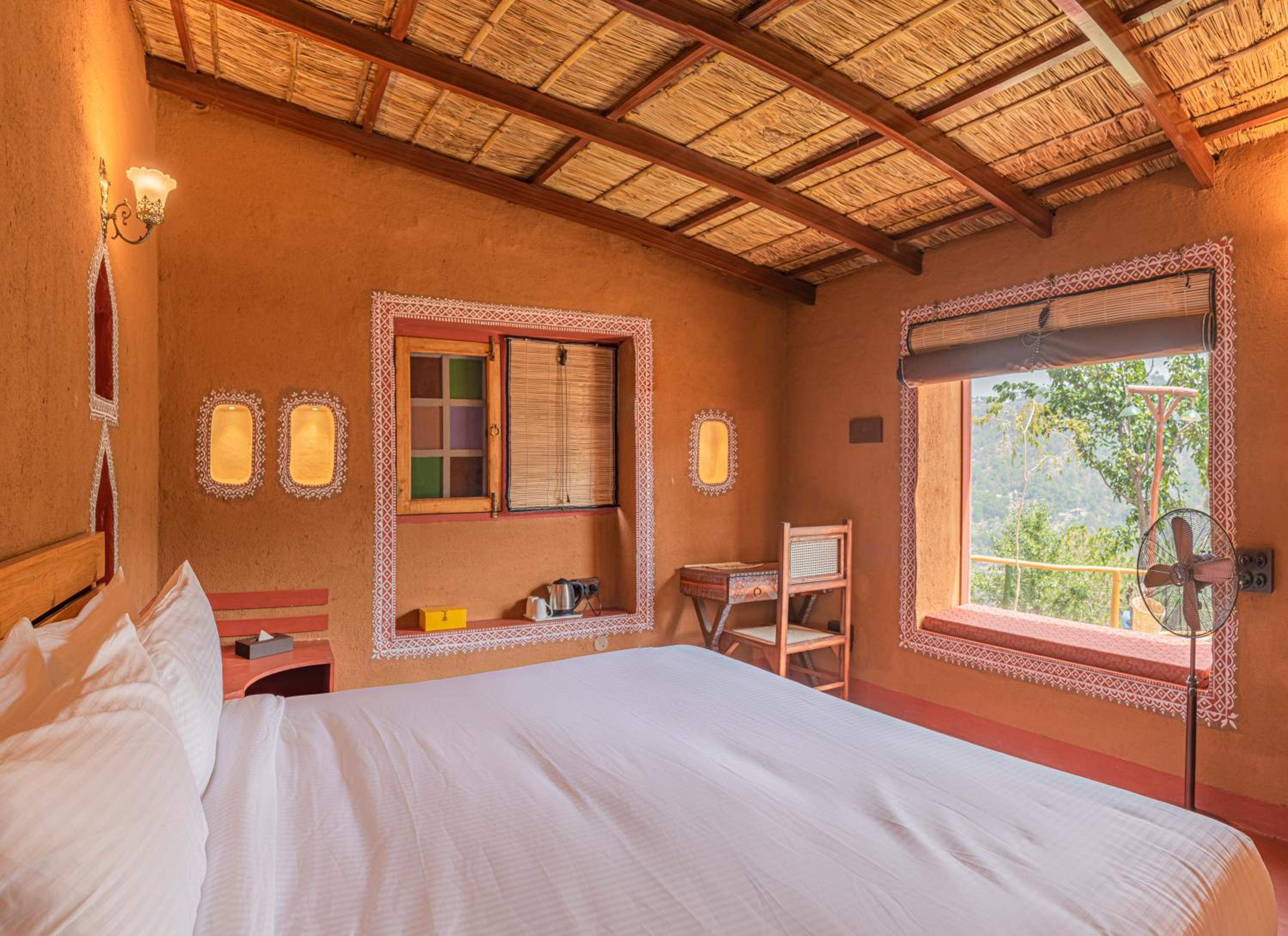 Double Room with Mountain View - Photo 16