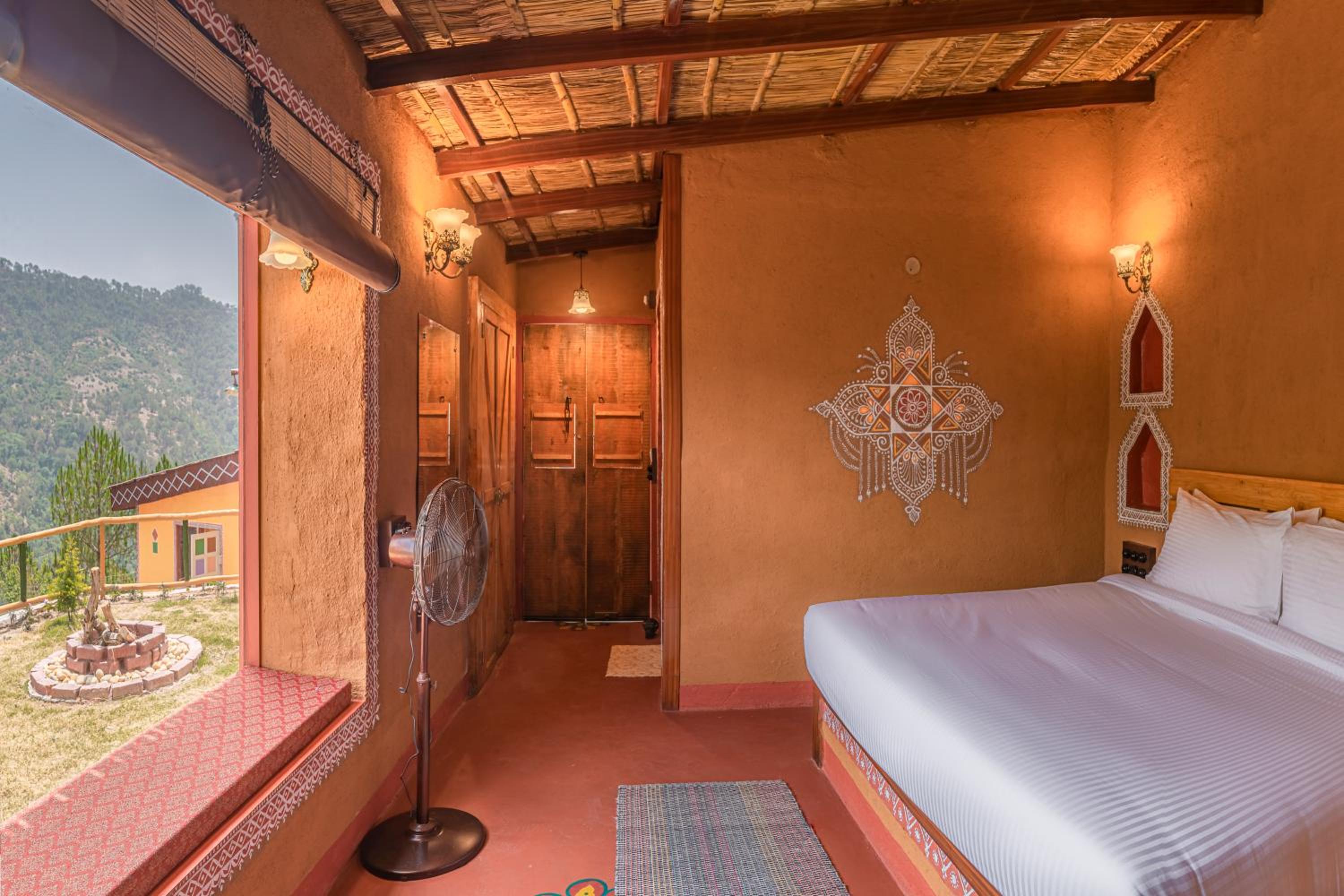 Double Room with Mountain View - Photo 15