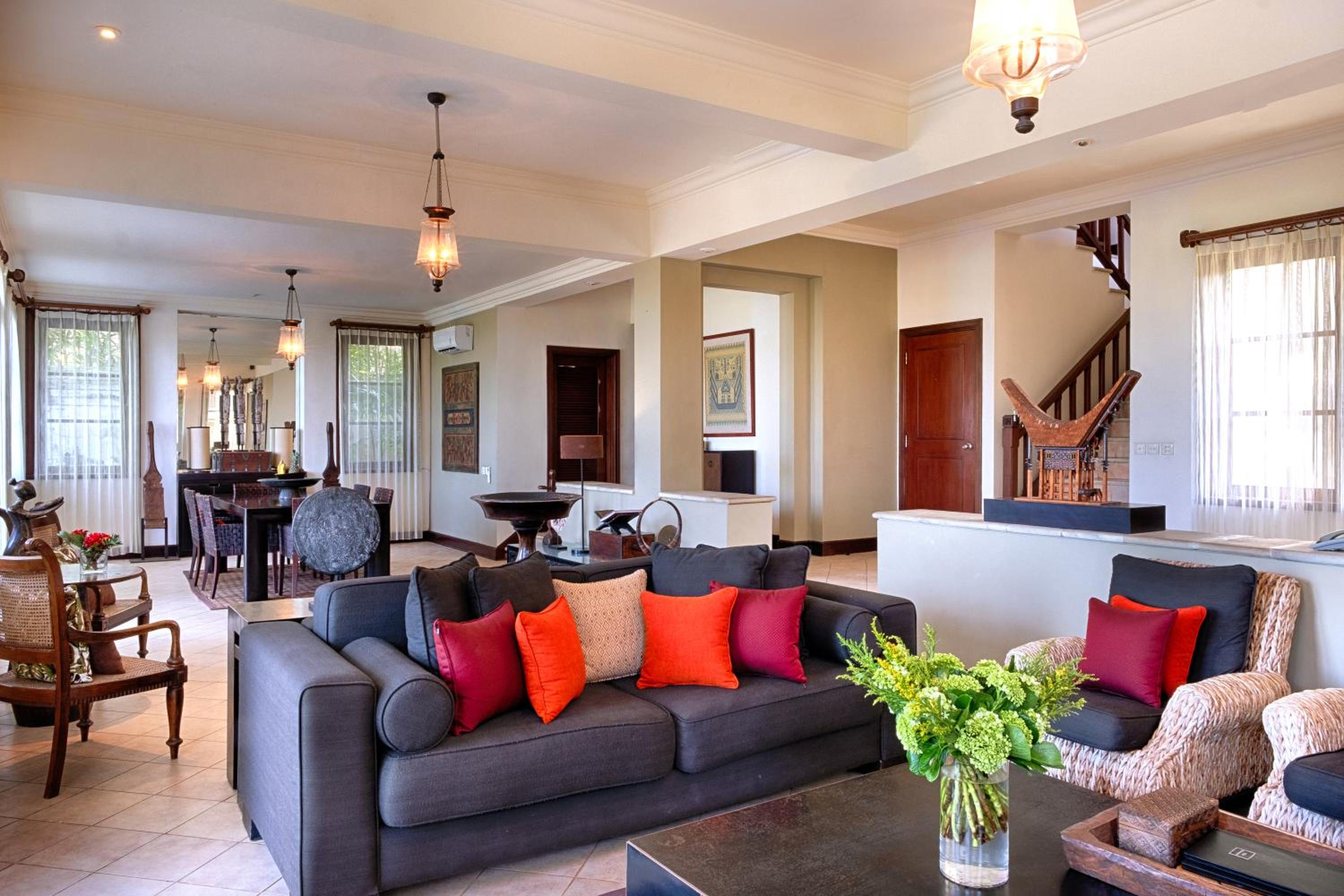 Four-Bedroom Villa with Private Pool photo 2
