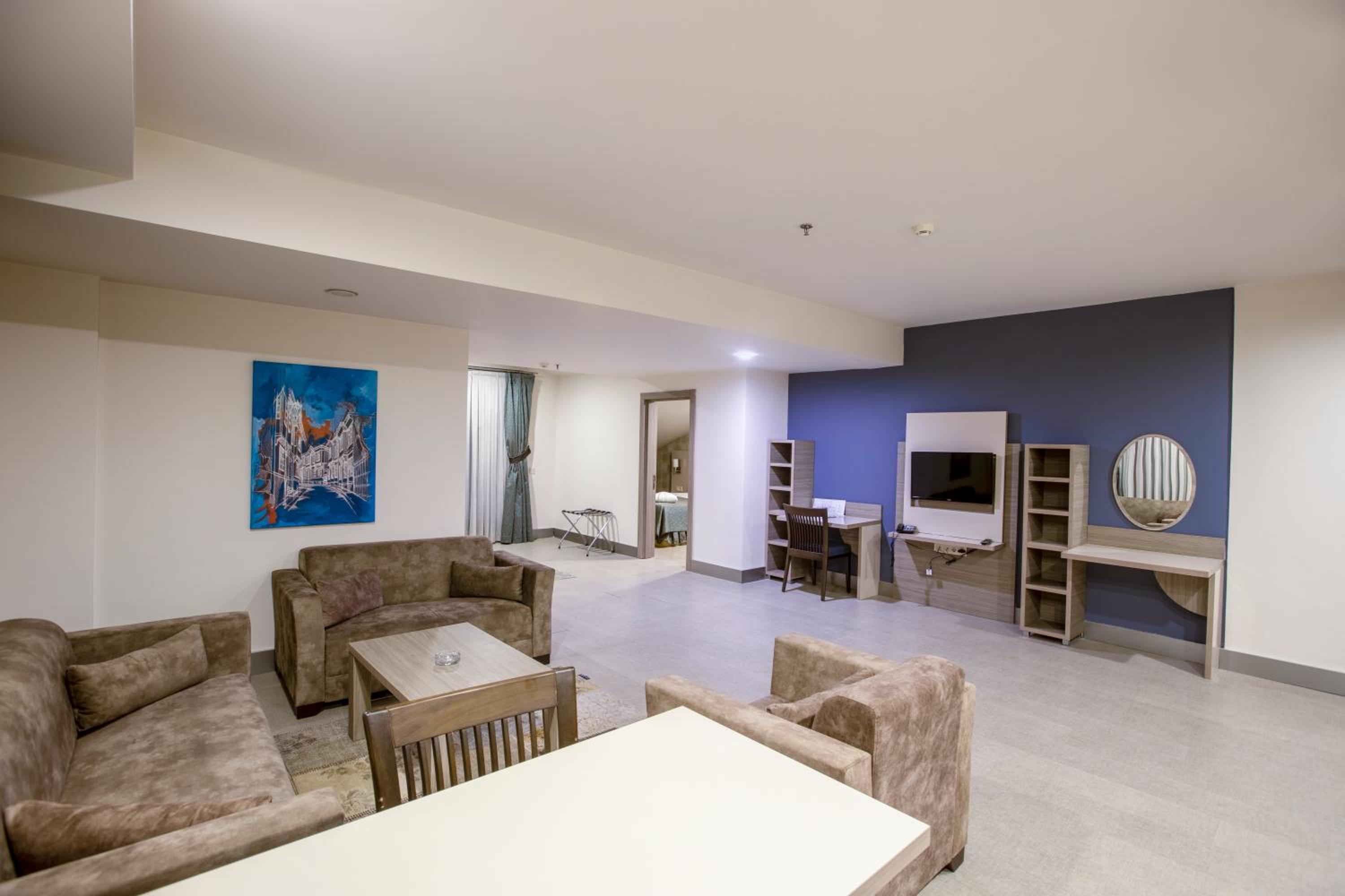Suite With Spa Bath photo 2