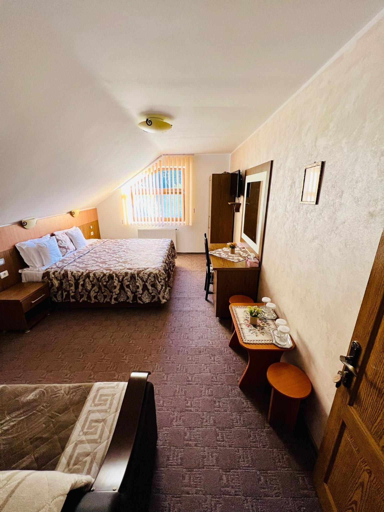 Triple Room with Mountain View photo 1