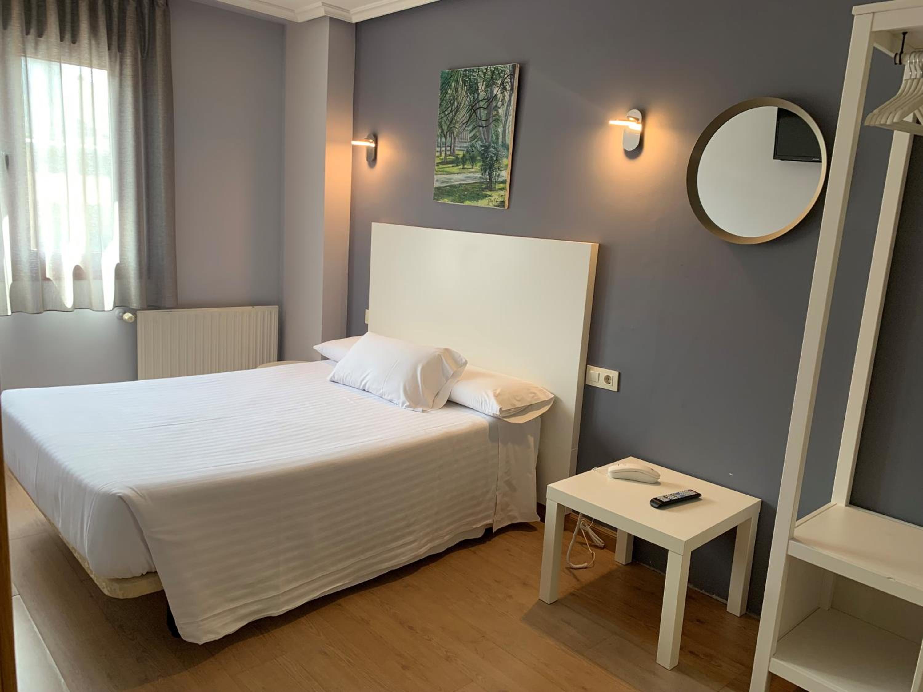 Double Room - Photo 5